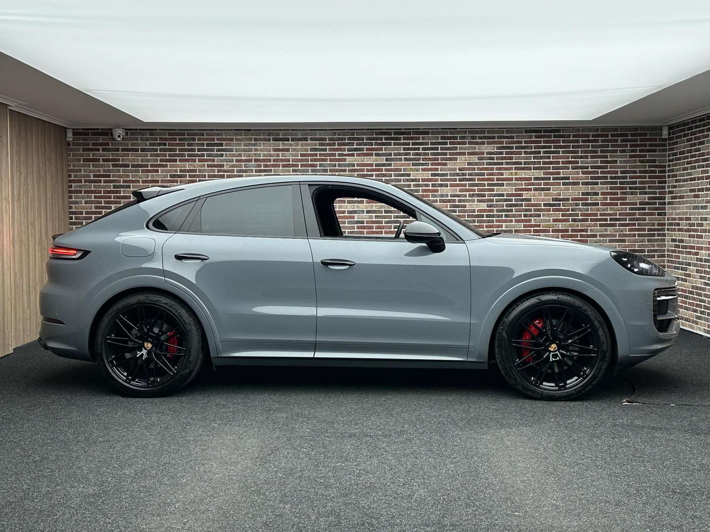 Porsche Cayenne Coupé 3.0 E-Hybrid SportUitlaat -  - Joinsteer - #3