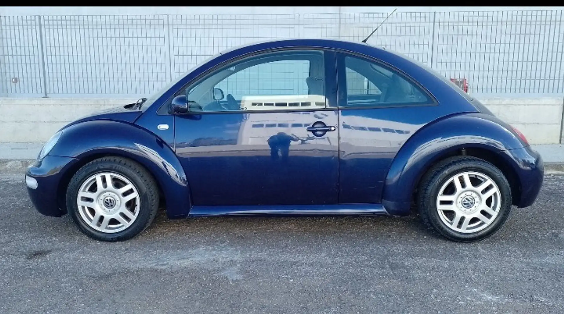 Volkswagen New Beetle 1.6 102cv - 1