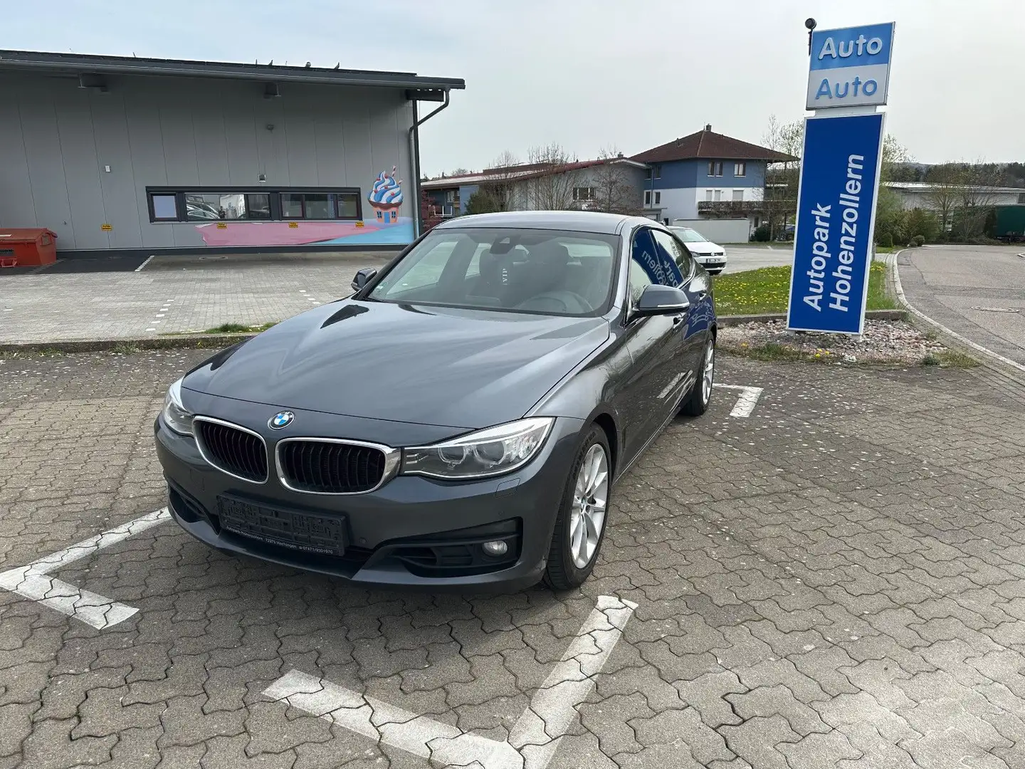 BMW 330 *BIXenon*M-Fahrwerk*Sportsitze* Grau - 1