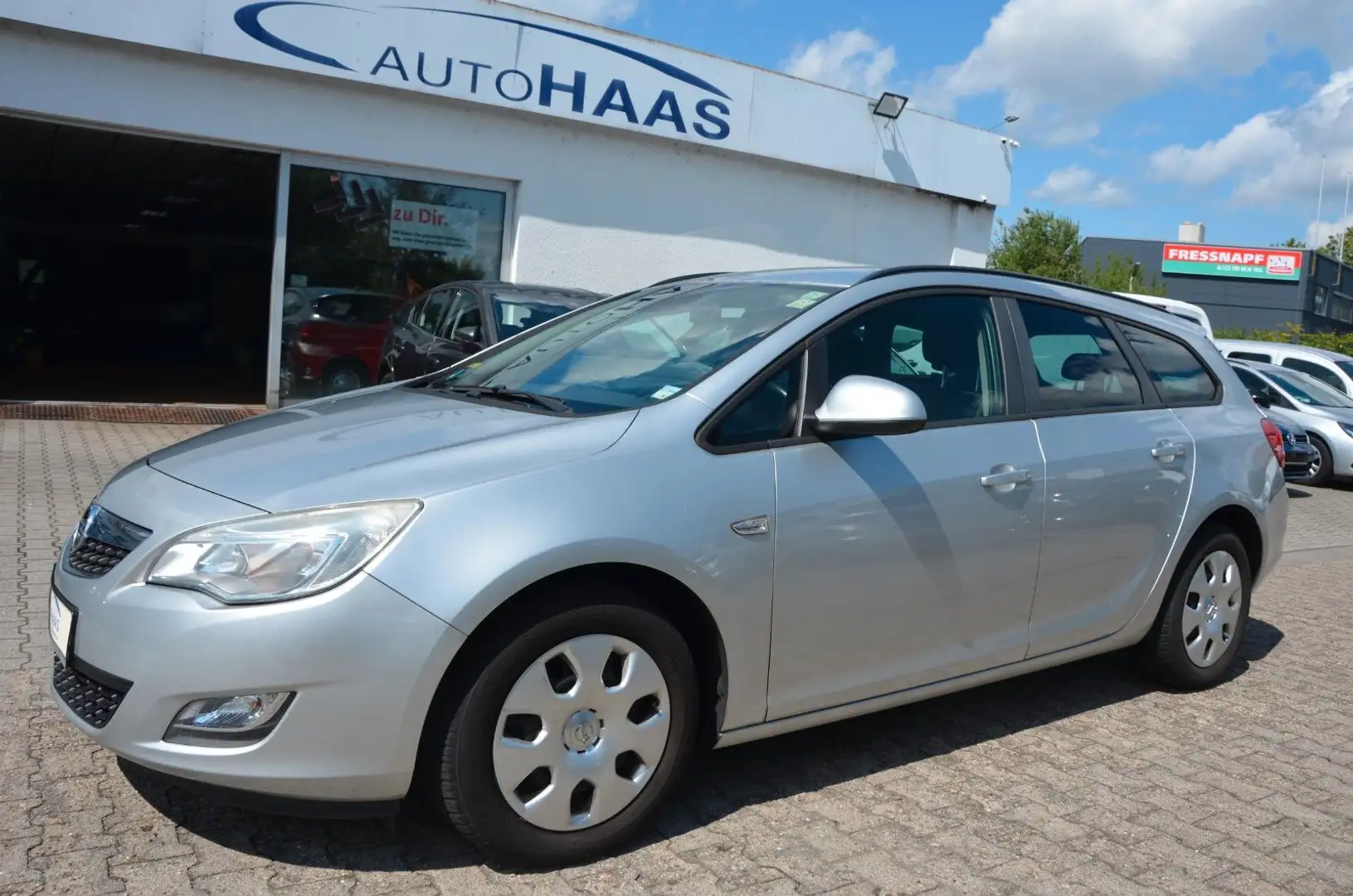Opel Astra Sp Tourer 1.3 CDTI Edi TÜV Neu Ölserv Neu Plateado - 1