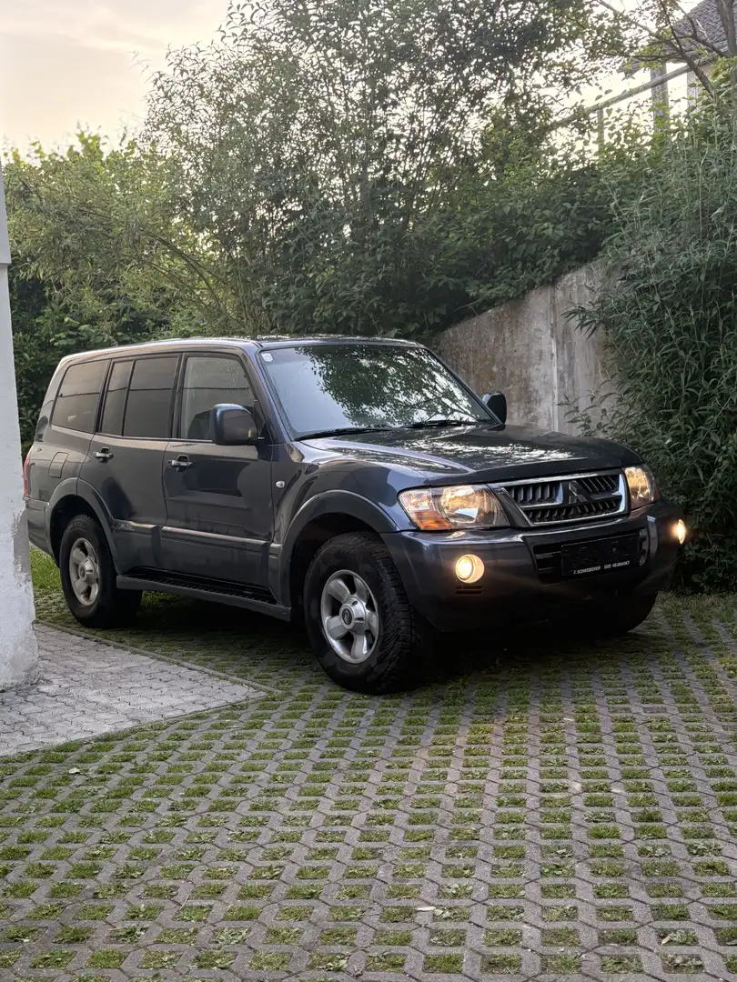 Mitsubishi Pajero 3.2 DI-D Edition 20 - 1