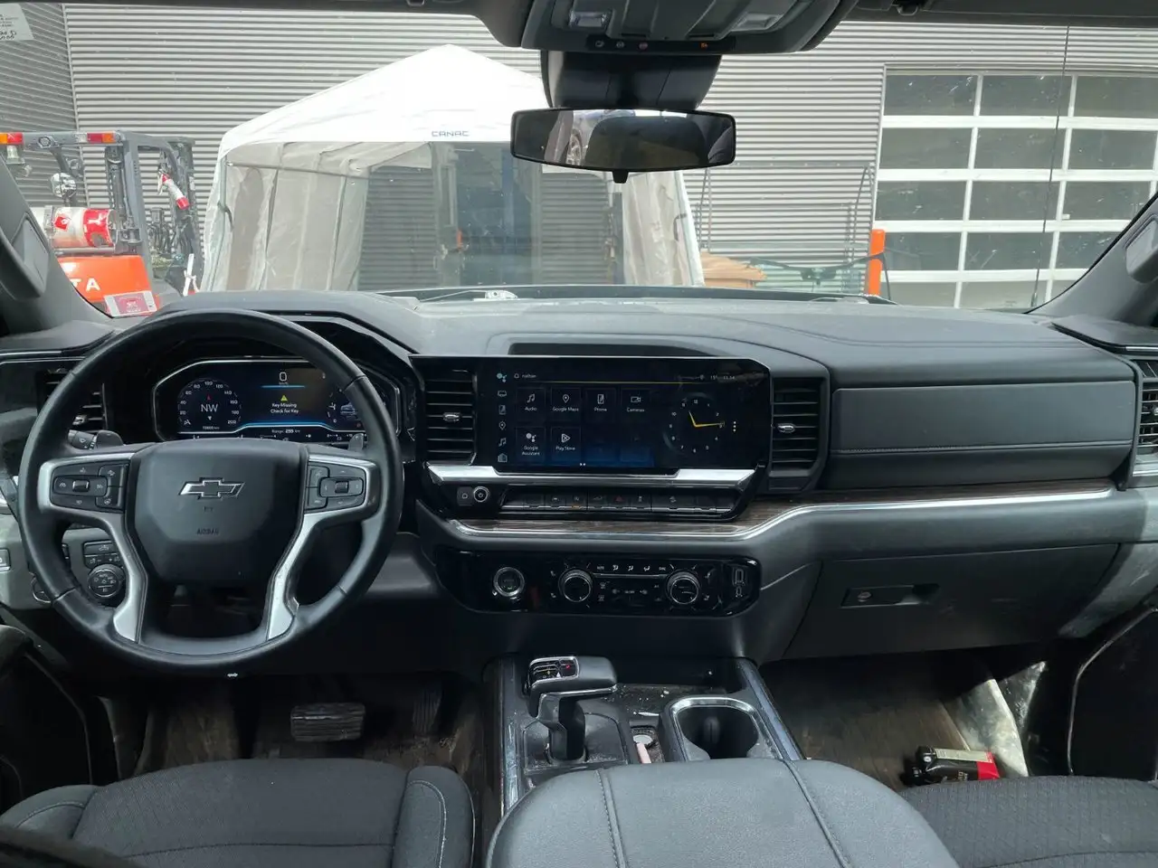 Chevrolet Silverado 1500 снимка Chevrolet Silverado 1500