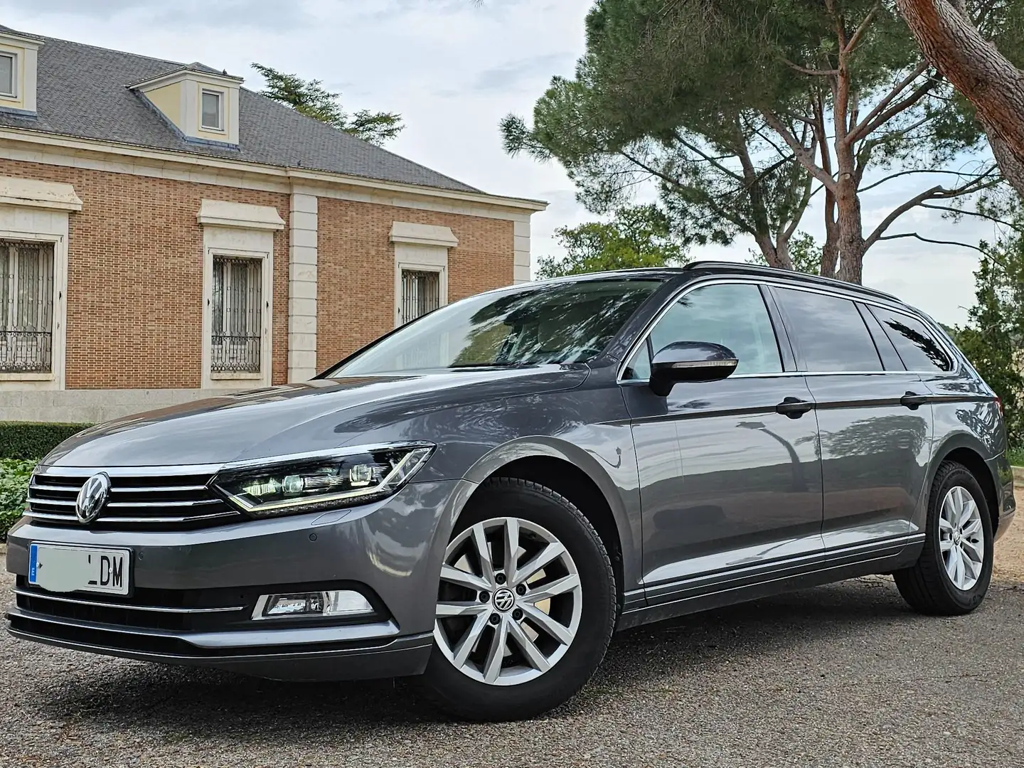 Volkswagen Passat Variant 2.0TDI BMT Advance DSG 110kW Gris - 1