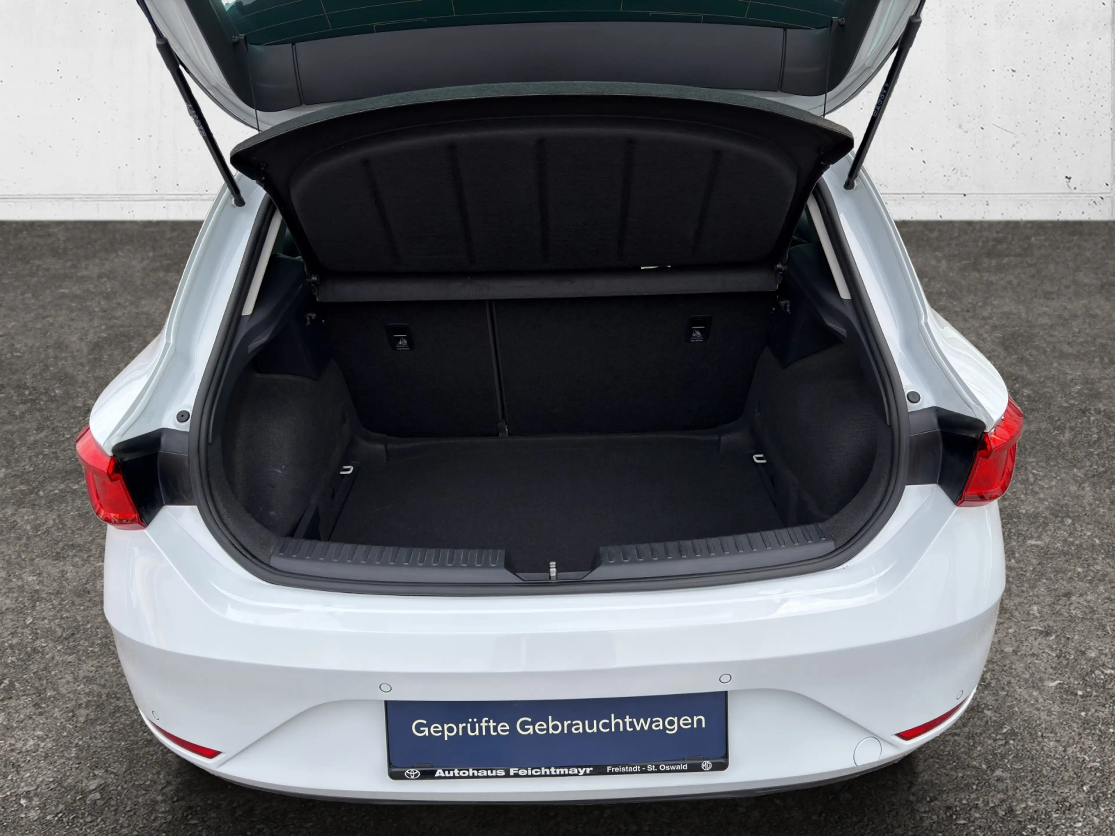 SEAT Leon 1,5 TSI Style 5t. — photo 9