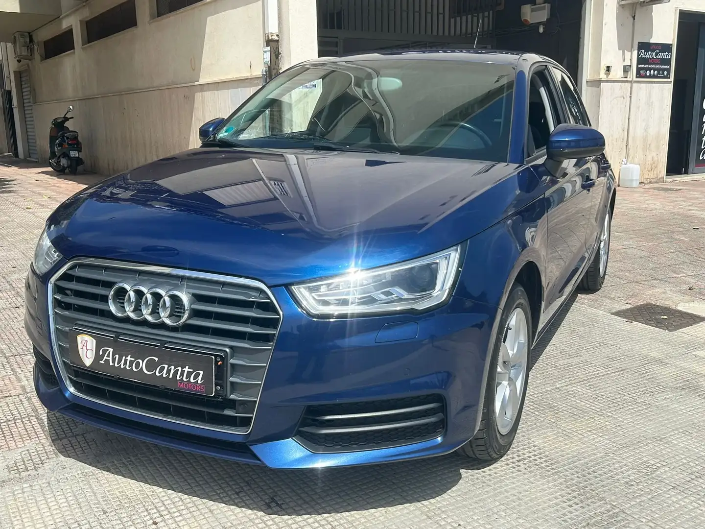 Audi A1 Sportback 1.4 tdi Sport - PERFETTA Azul - 1