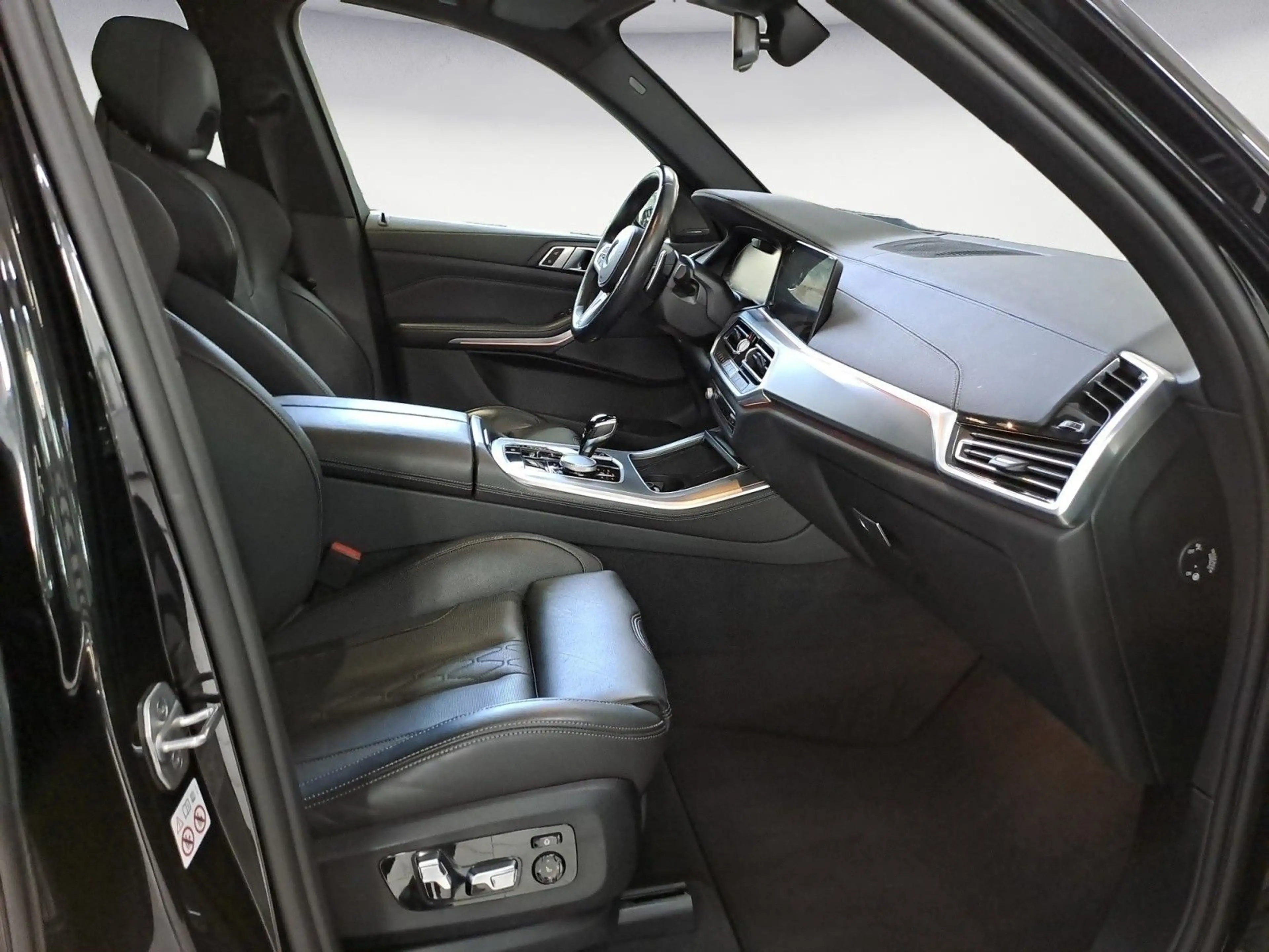 BMW X5 xDrive30d M Sport Driving Assistant Professio — photo 15