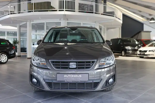 Seat Alhambra view 2