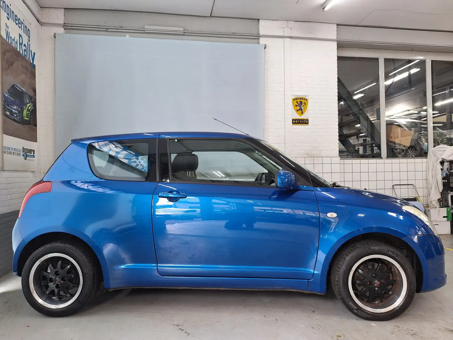 Suzuki Swift 1.5 Comfort Blue - 2