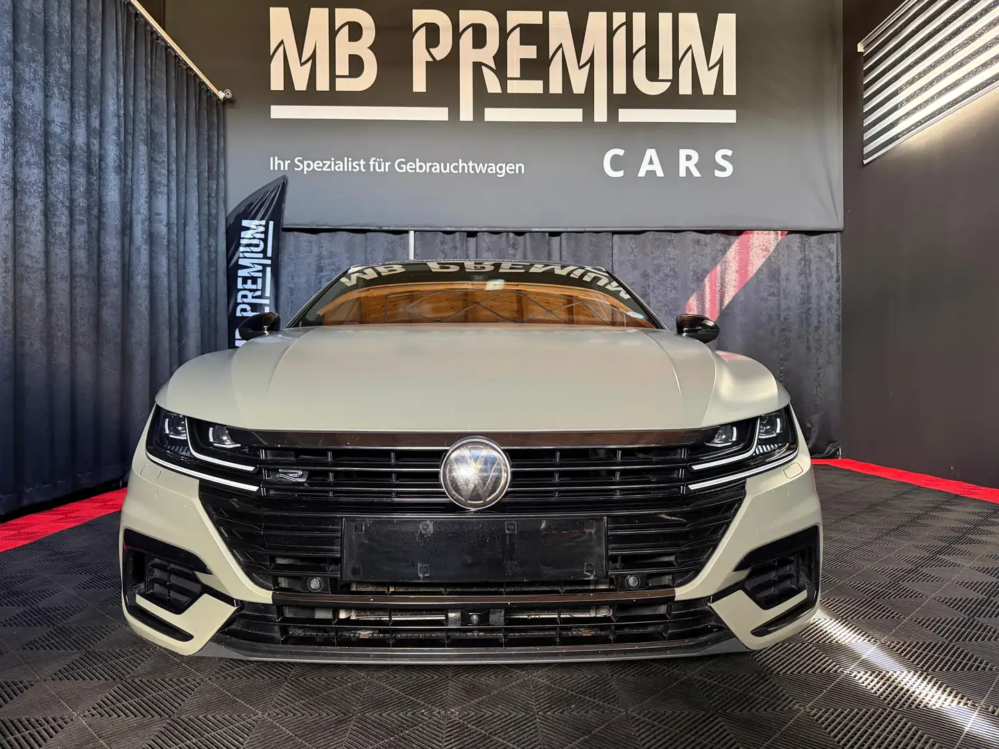 Volkswagen Arteon Arteon 2,0 TDI SCR R-Line DSG R-Line Weiß - 1