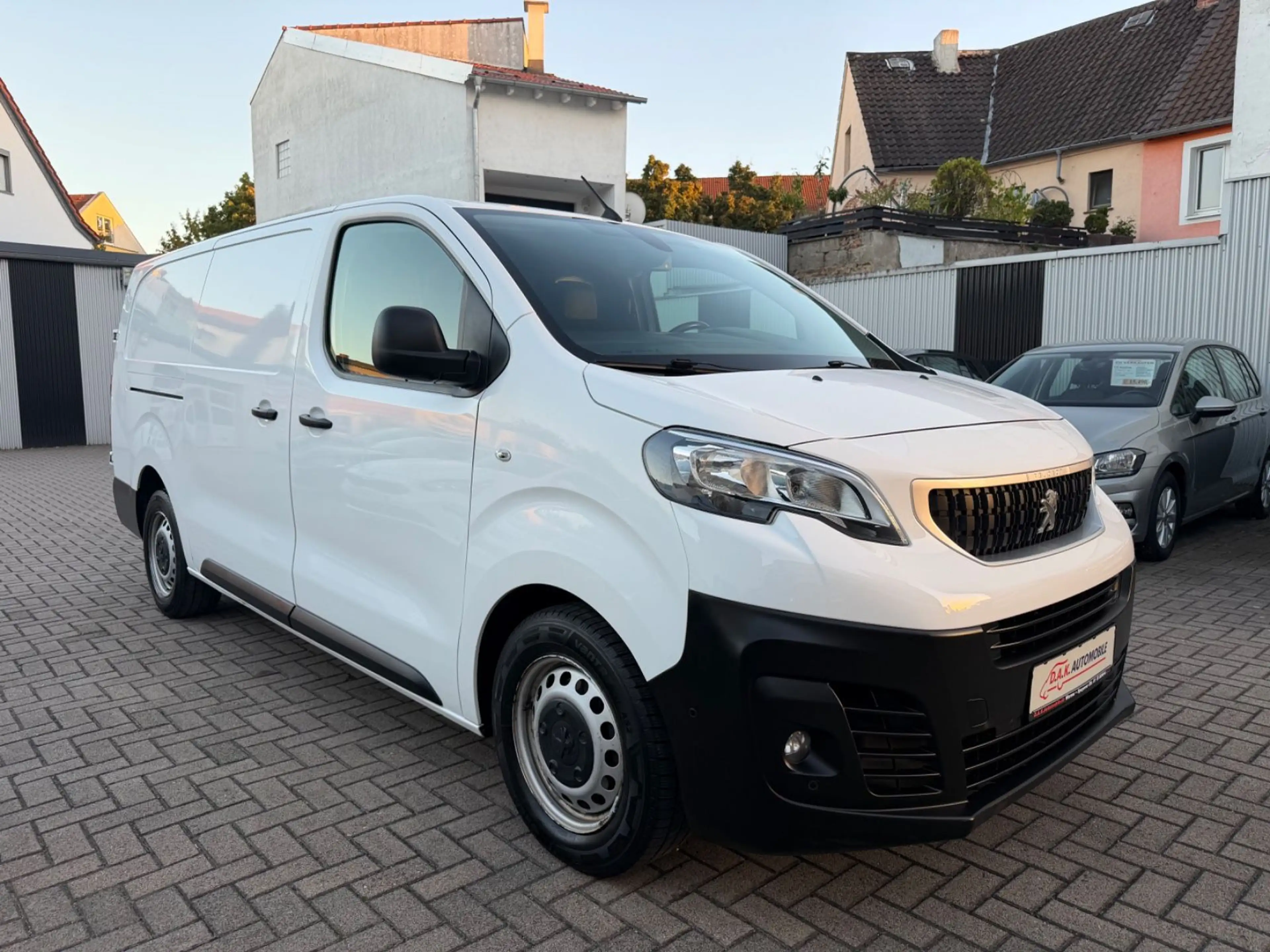 Peugeot Expert Kasten Premium L3 1.Hand+Automatik+Kamera
