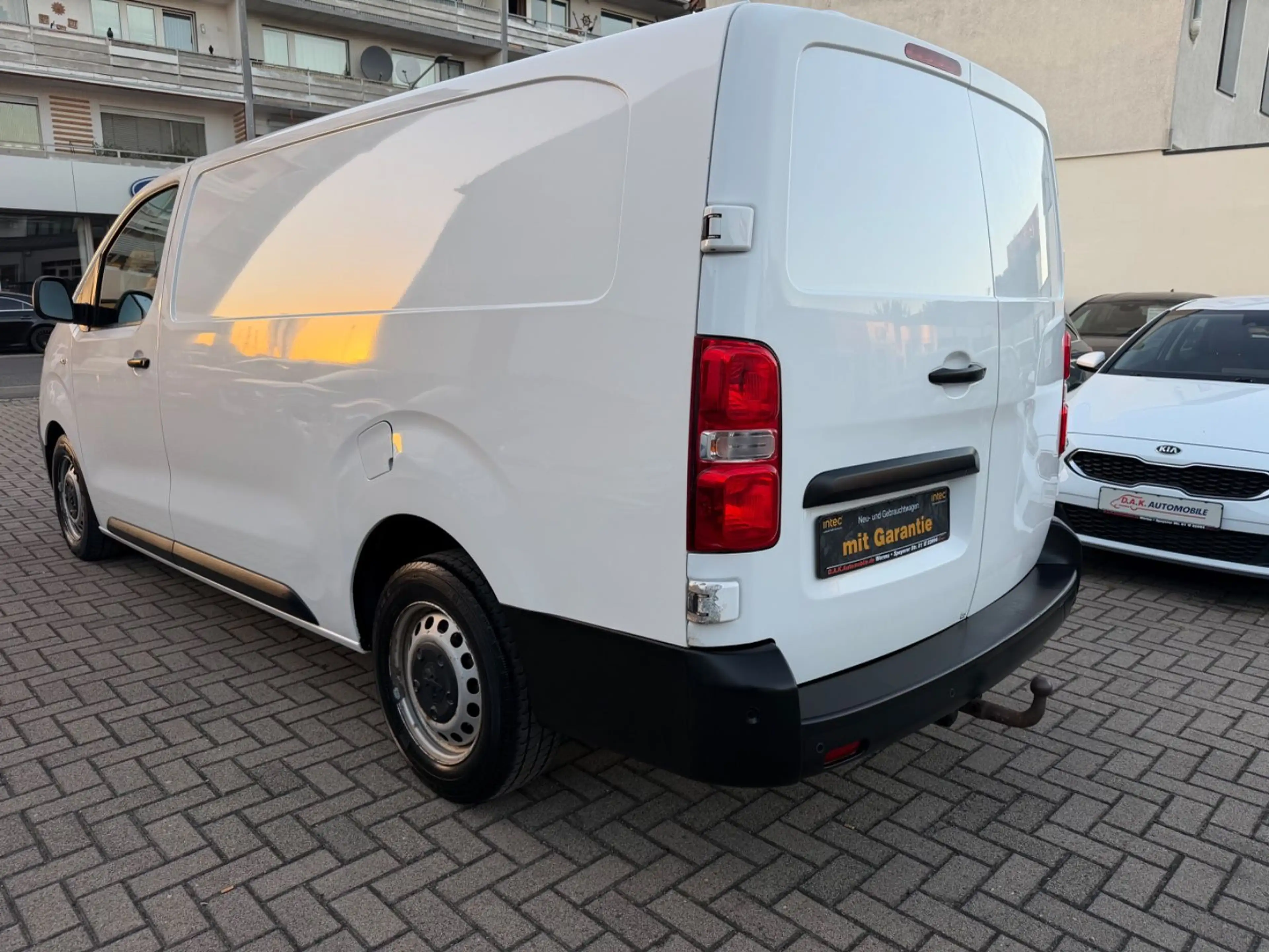 Peugeot Expert Kasten Premium L3 1.Hand+Automatik+Kamera — photo 4