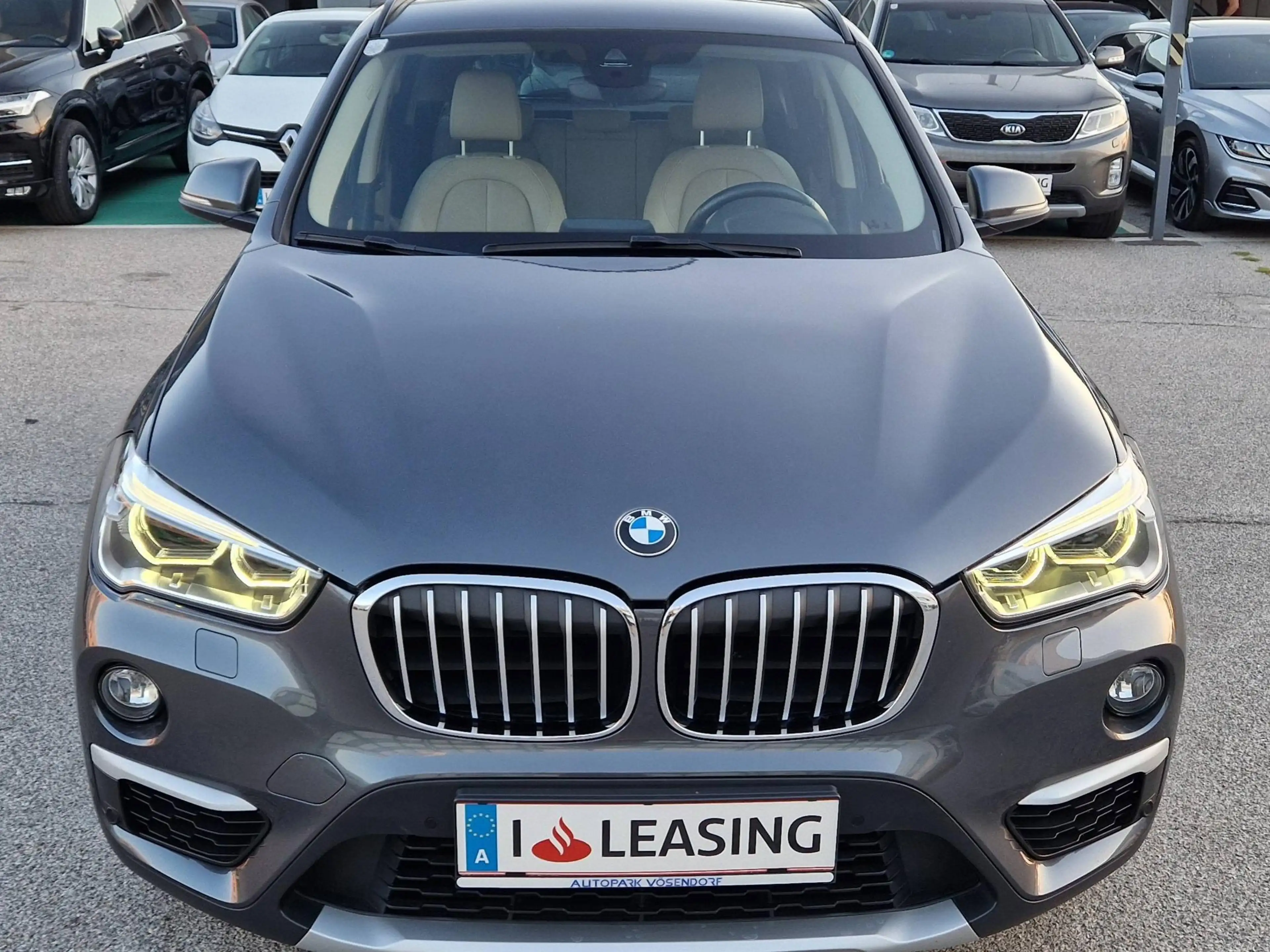 BMW X1 sDrive 18d xLine — photo 9
