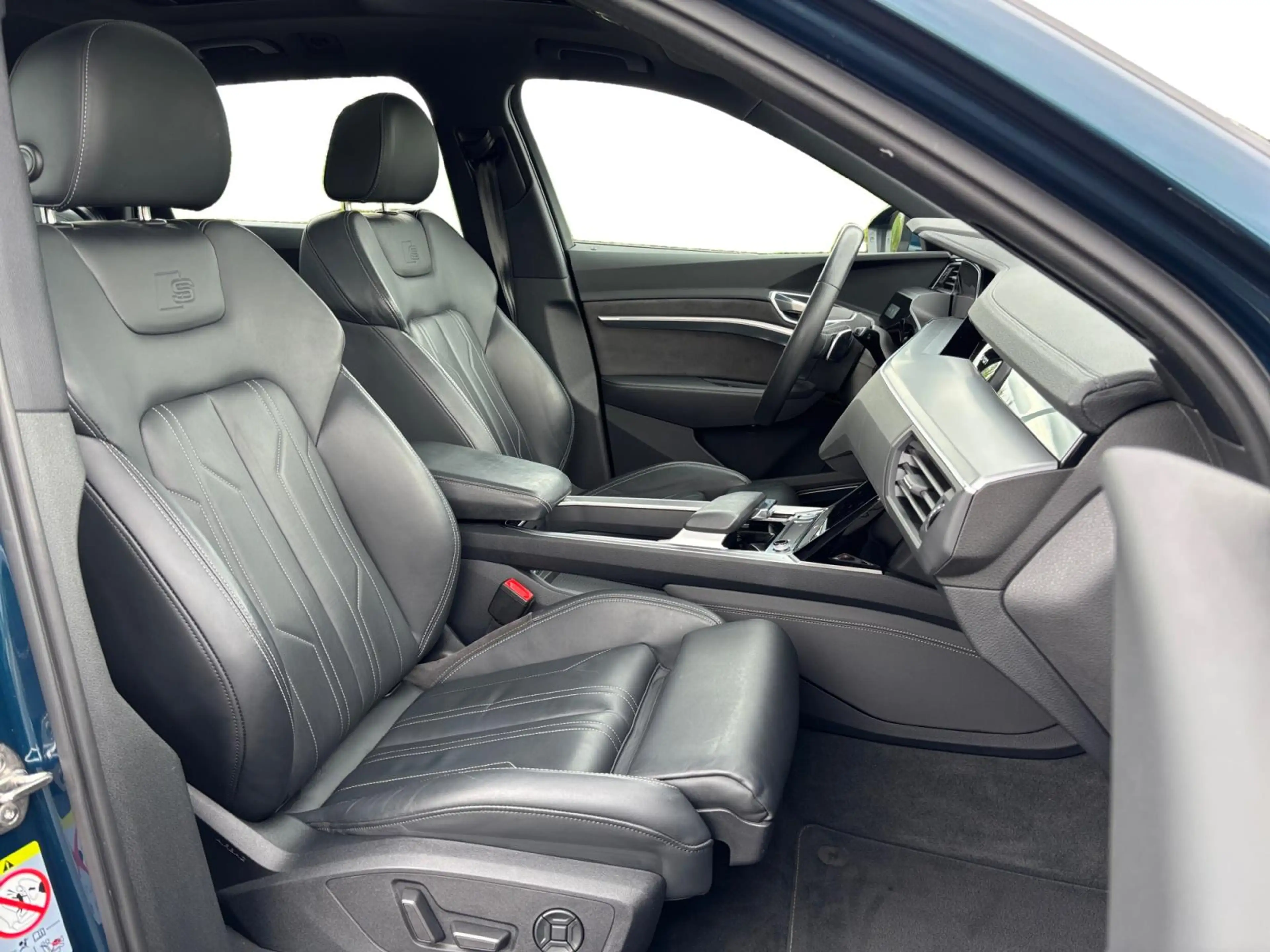 Audi e-tron E-tron 55 Quattro 95 kWh S-Line ✅ Pano ✅ B&O ✅ ACC — photo 10