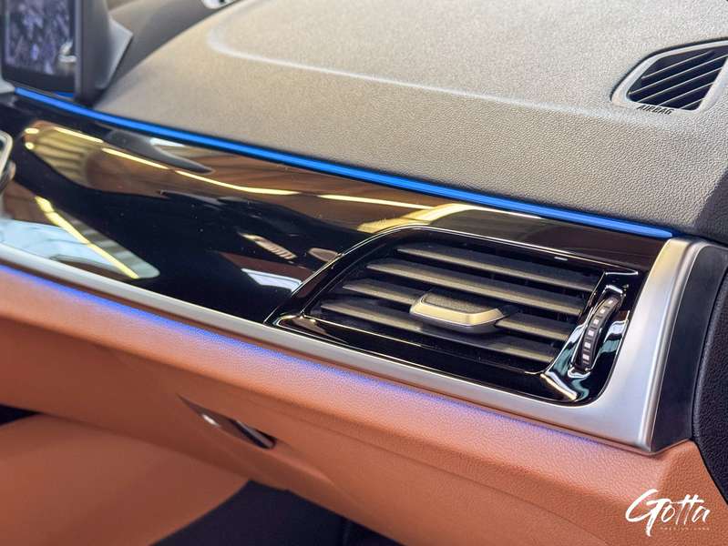 Photo du véhicule BMW 520