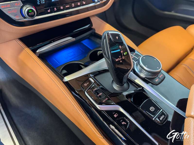 Photo du véhicule BMW 520