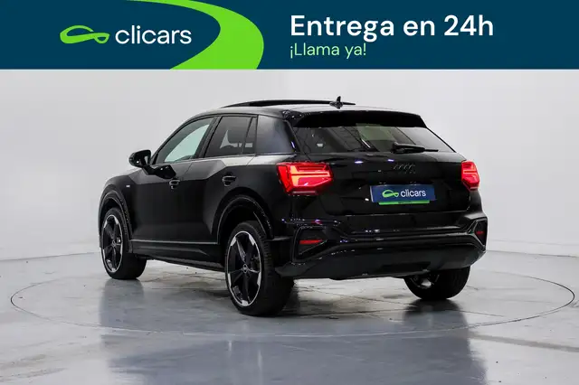 Audi Q2 view 9