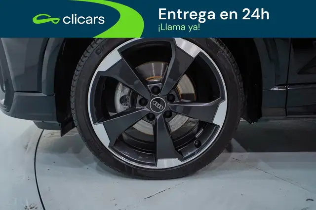 Audi Q2 view 11