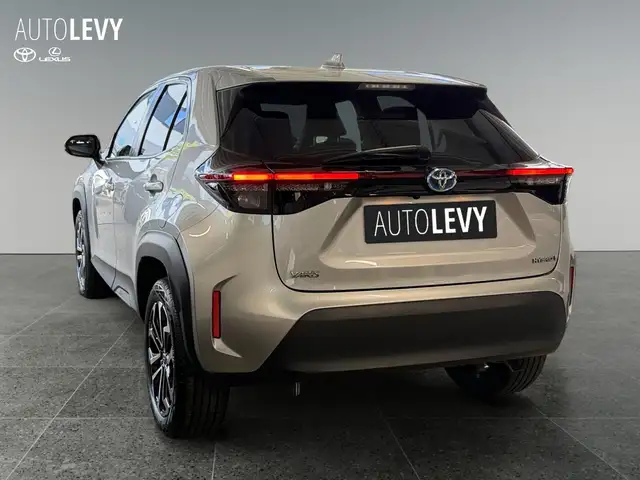 Toyota Yaris Cross view 4