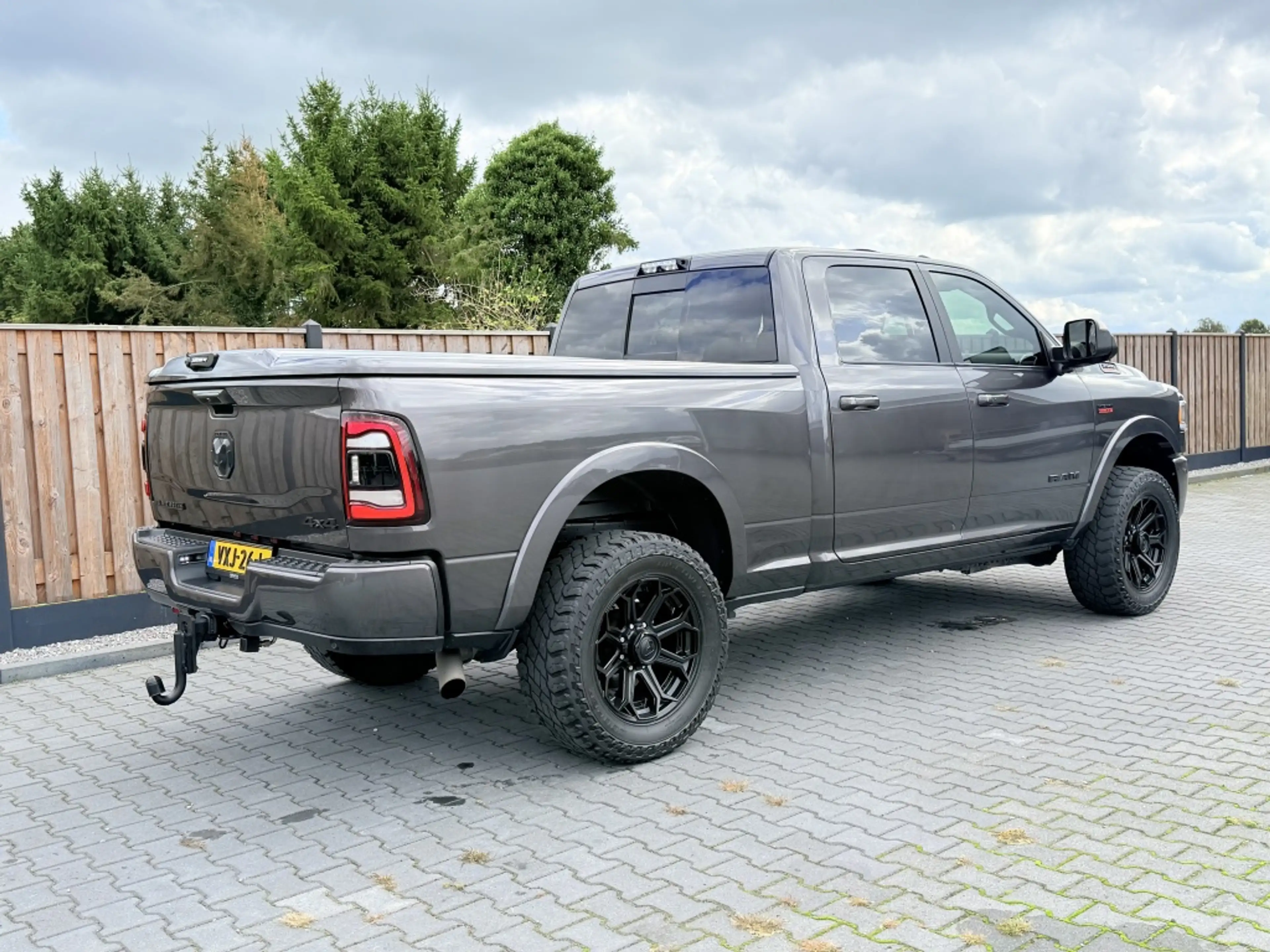 Dodge RAM 2500 LARAMIE 6.4HEMI V8 LPG LUCHTVERING NIGHT — photo 7