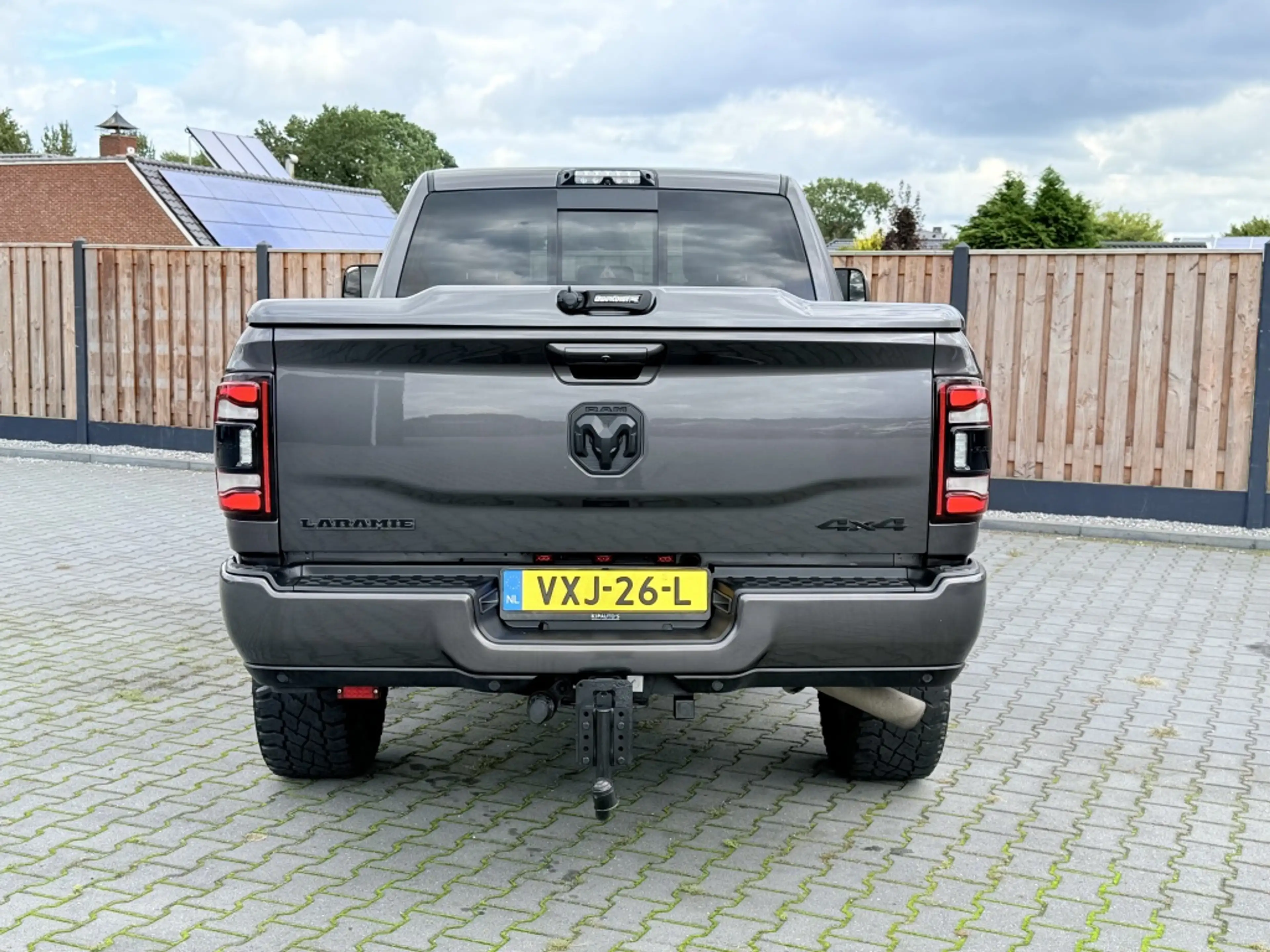 Dodge RAM 2500 LARAMIE 6.4HEMI V8 LPG LUCHTVERING NIGHT — photo 6