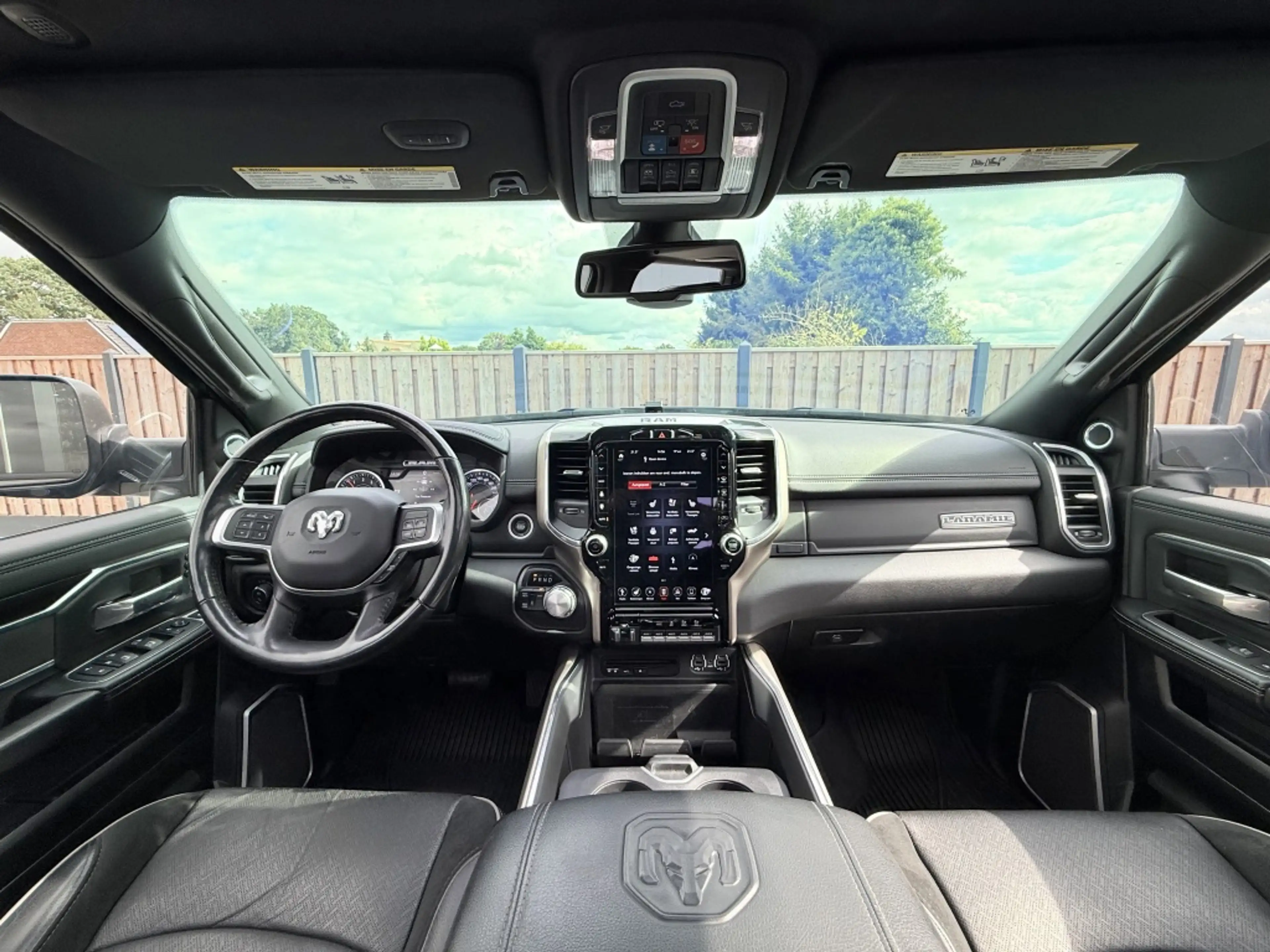 Dodge RAM 2500 LARAMIE 6.4HEMI V8 LPG LUCHTVERING NIGHT — photo 13