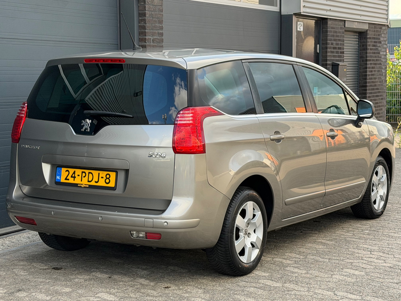Peugeot 5008 1.6 THP ST 7p. NAVI CRUISE CLIMA PANO TREKHAAK NAP — photo 3