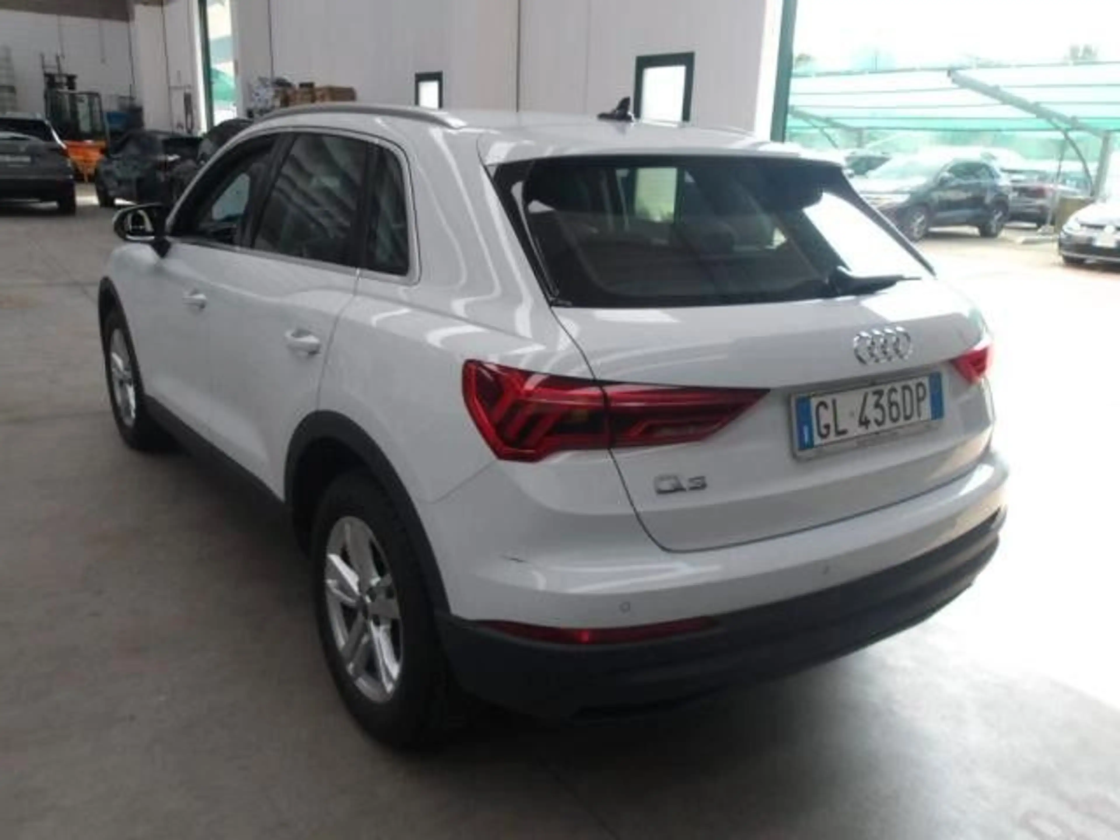 Audi Q3 35 TDI Aut. Navi LED Virtual ACC Alu — photo 4