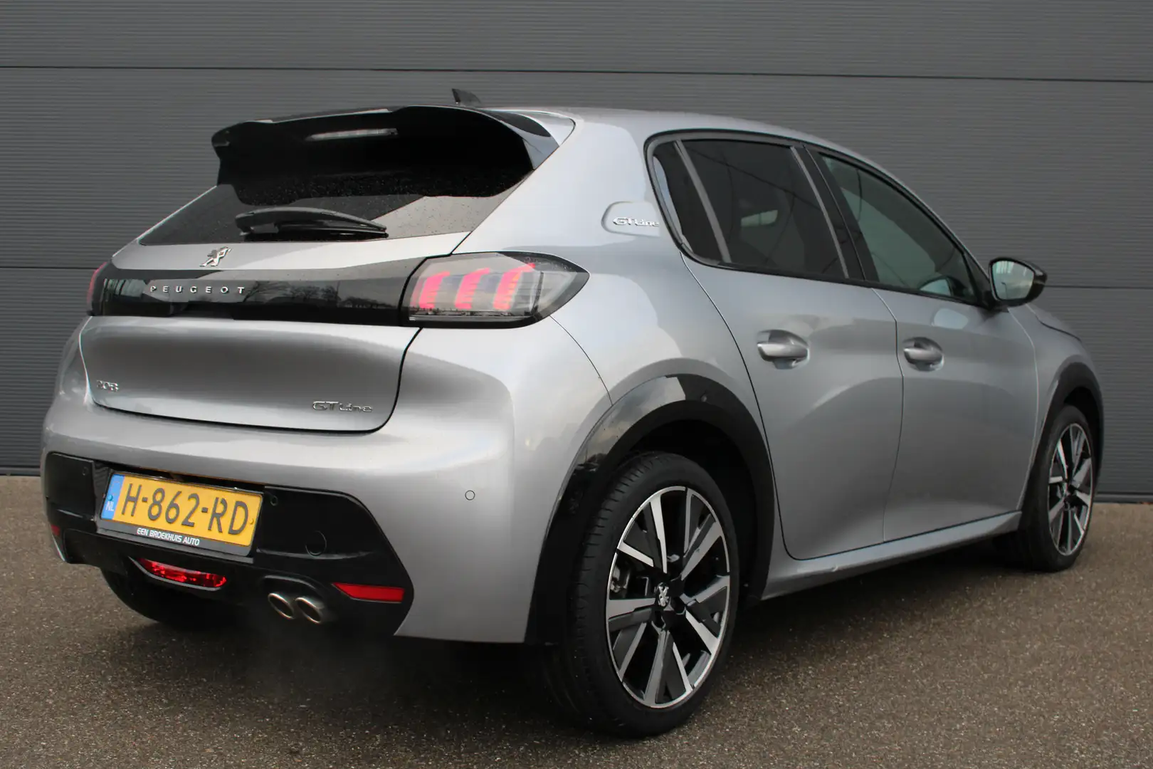 Peugeot 208 1.2 PureTech GT-Line | Automaat | Navigatie | Came Grau - 2