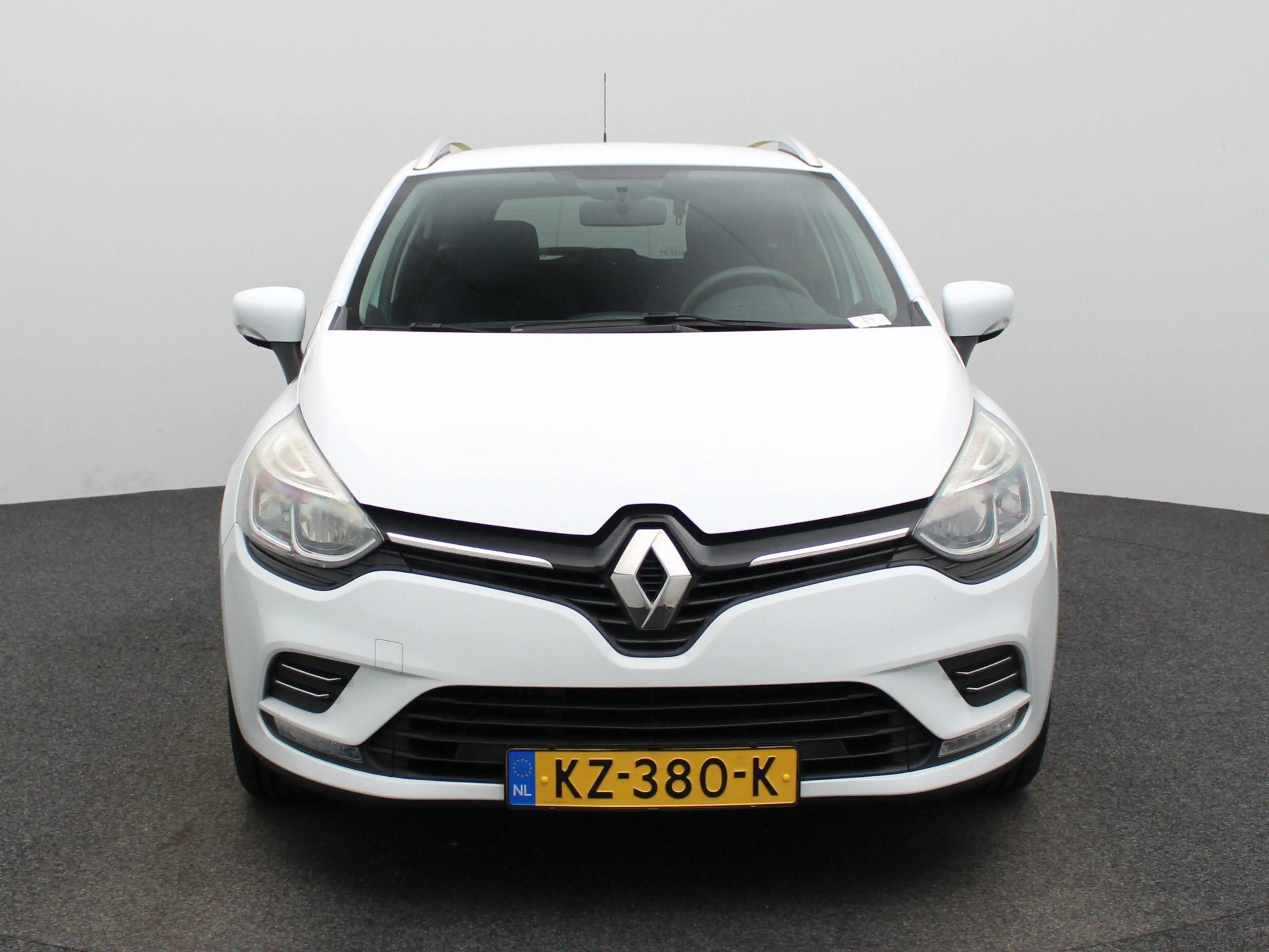 Renault Clio Estate 0.9 TCe Zen — photo 3