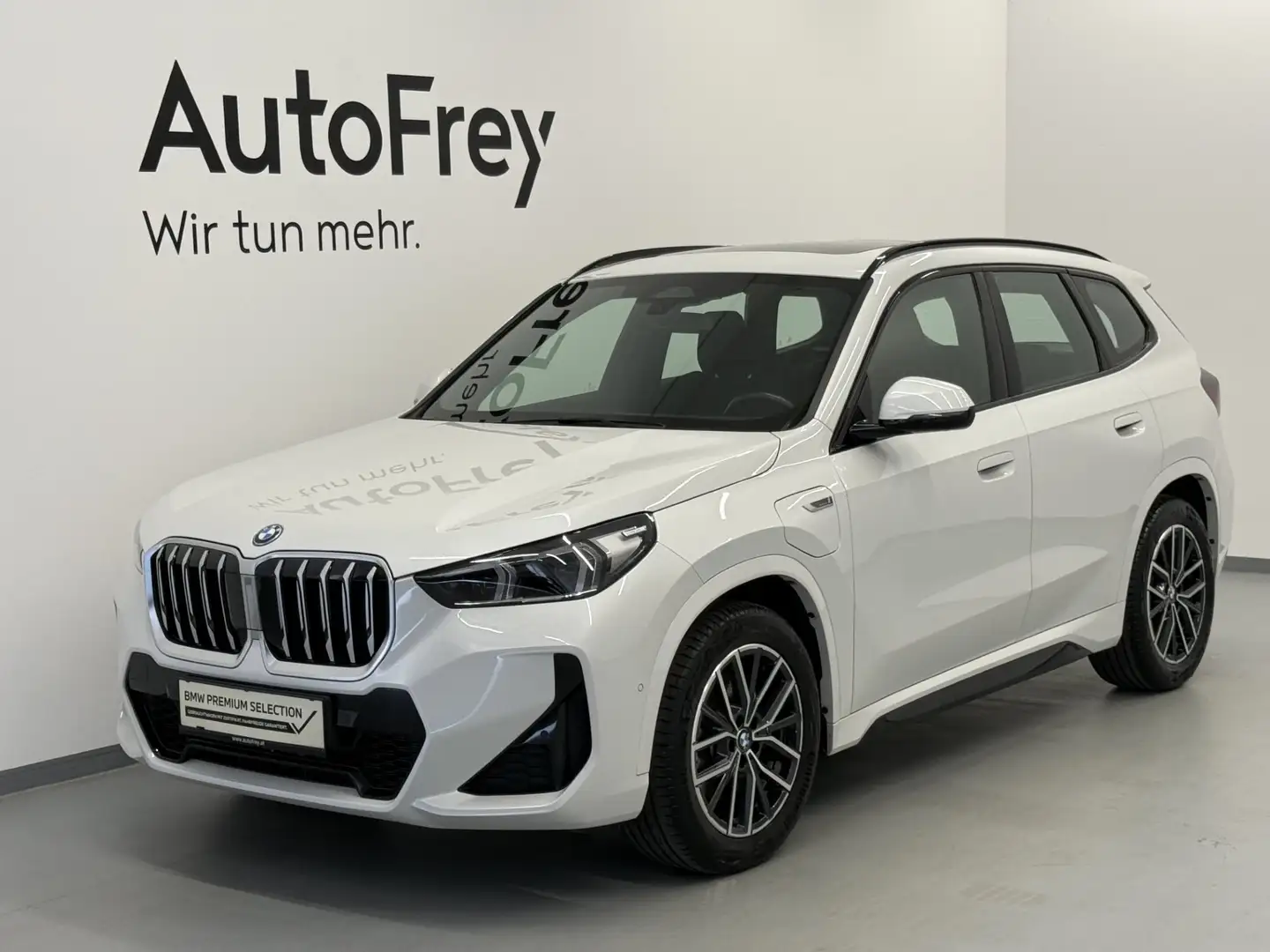 BMW X1 xDrive25e Weiß - 1