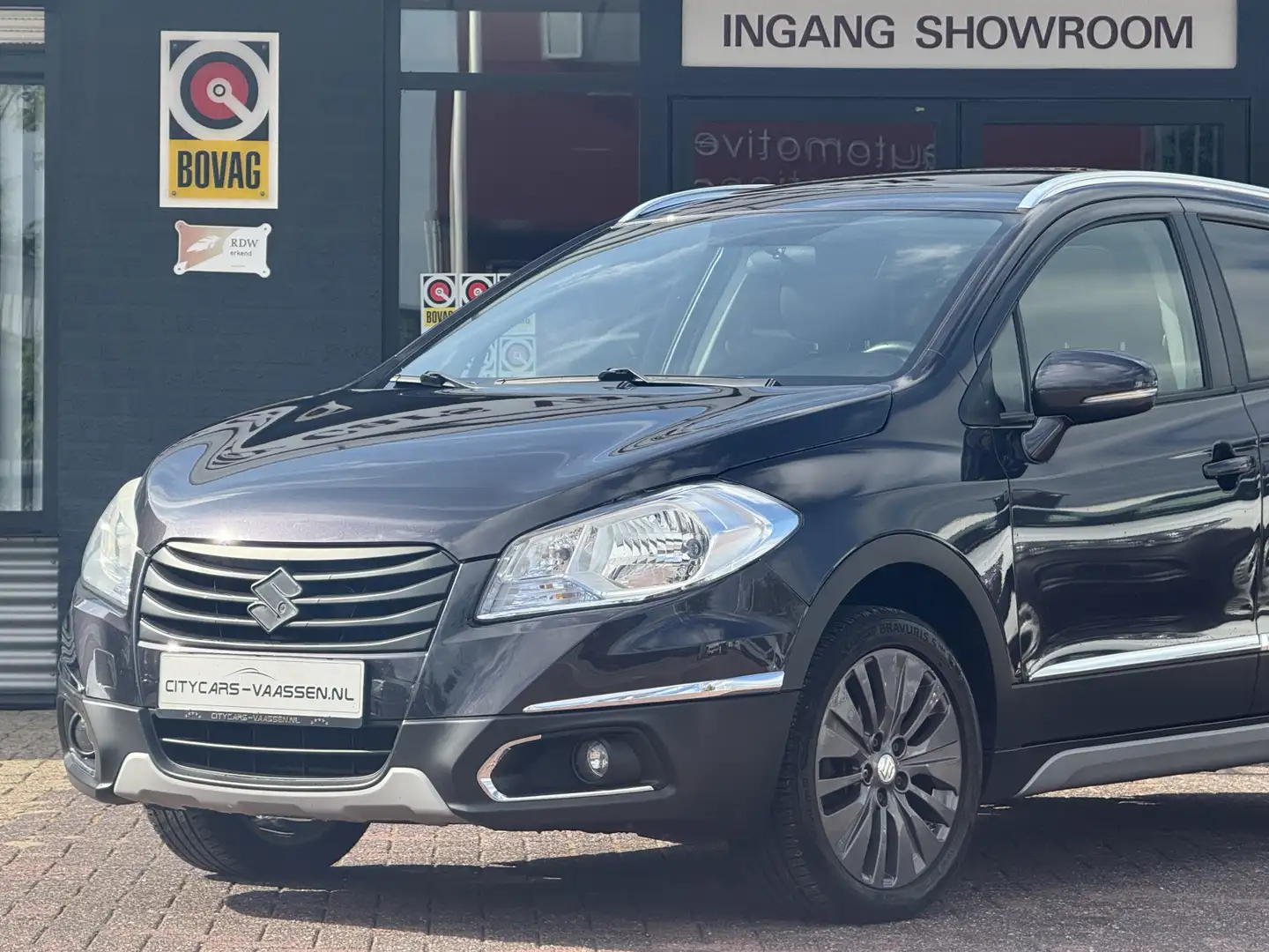 Suzuki SX4 S-Cross 1.6 Exclusive 120 pk full options panoramadak acht Gris - 2