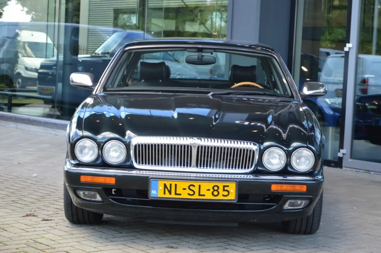 Daimler Double Six 6.0 V12 *LWB*1ST OWNER*SPRUCE GREEN*UNIEK!, foto 3