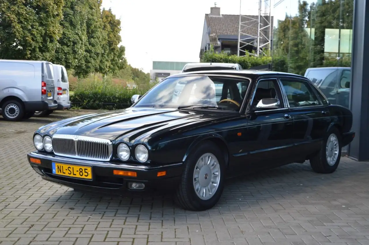 Daimler Double Six 6.0 V12 *LWB*1ST OWNER*SPRUCE GREEN*UNIEK!, foto 4