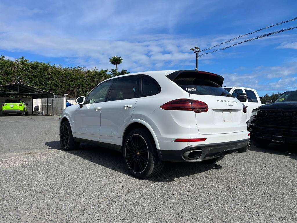 2017 Porsche Cayenne AWD | Sunroof | Leather Seats — снимка 1