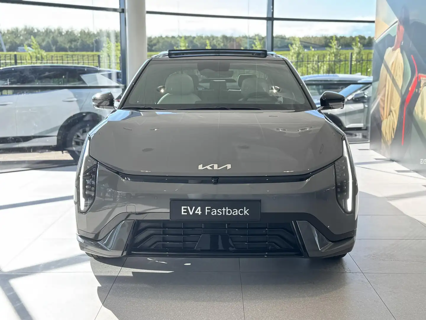 Kia EV4 Fastback GT-PlusLine 81.4 kWh | Panoramaschuifdak Gris - 2