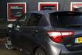 Toyota Yaris 1.5 Hybrid Premium Grijs - thumbnail 9