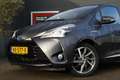Toyota Yaris 1.5 Hybrid Premium Grijs - thumbnail 2