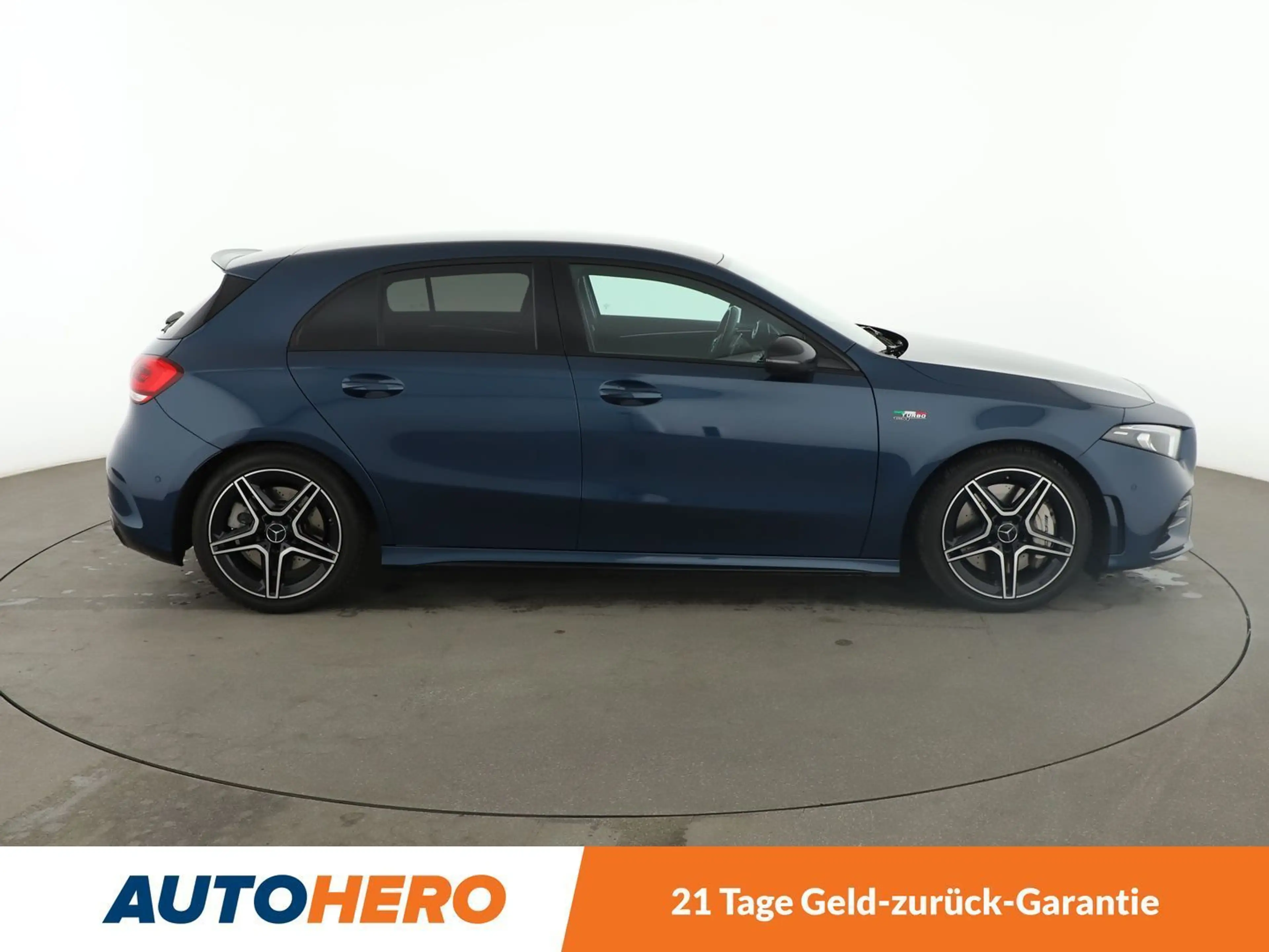 Mercedes-Benz A 35 AMG 4Matic Aut.*NAVI*CAM*PDC*SHZ*MBUX*TEMPO*LED* — photo 7