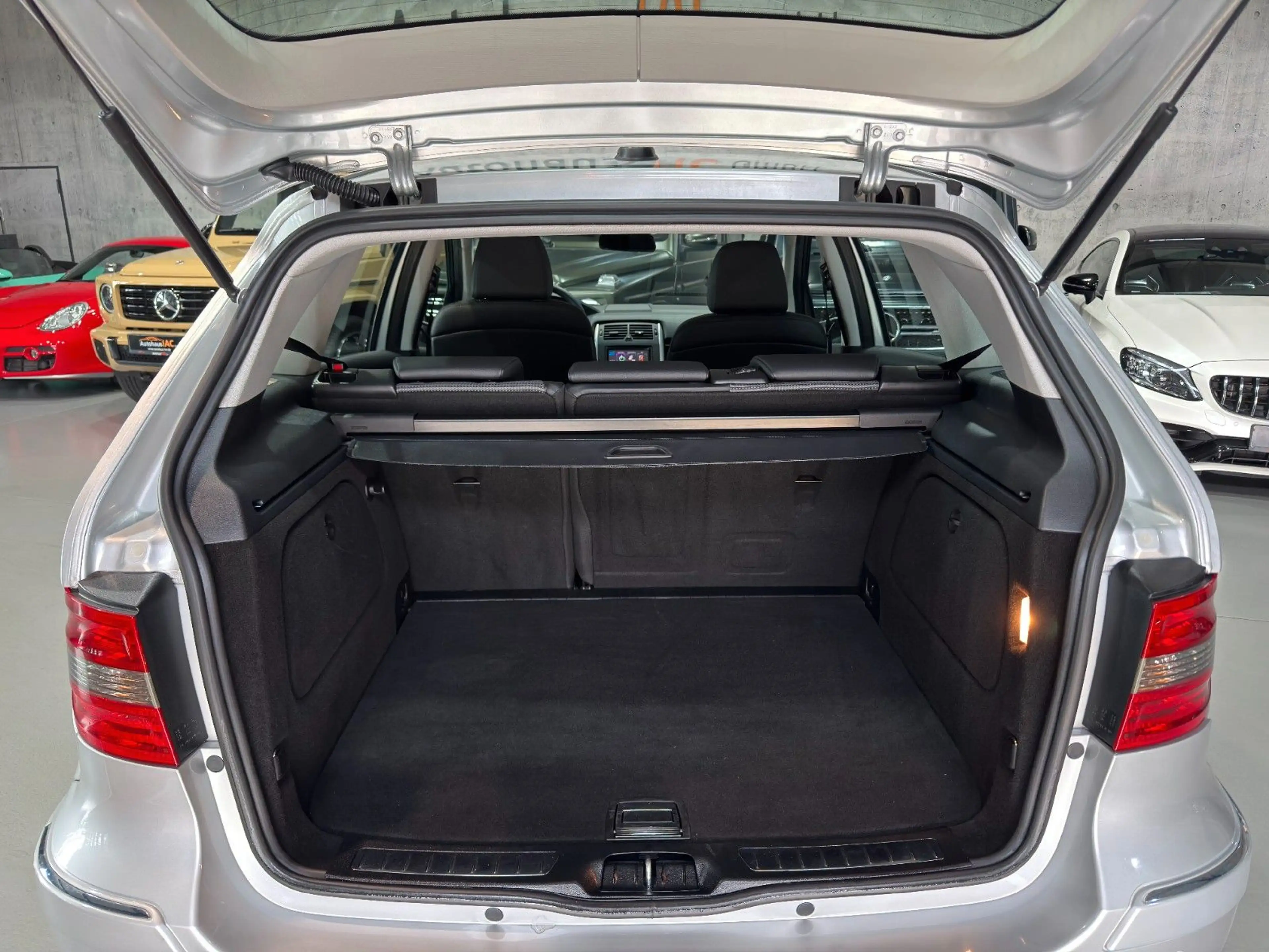 Mercedes-Benz B 200 /CDI/TOUCH/RADIO/NAVI/TEILLEDER/TEMPOMAT — photo 5