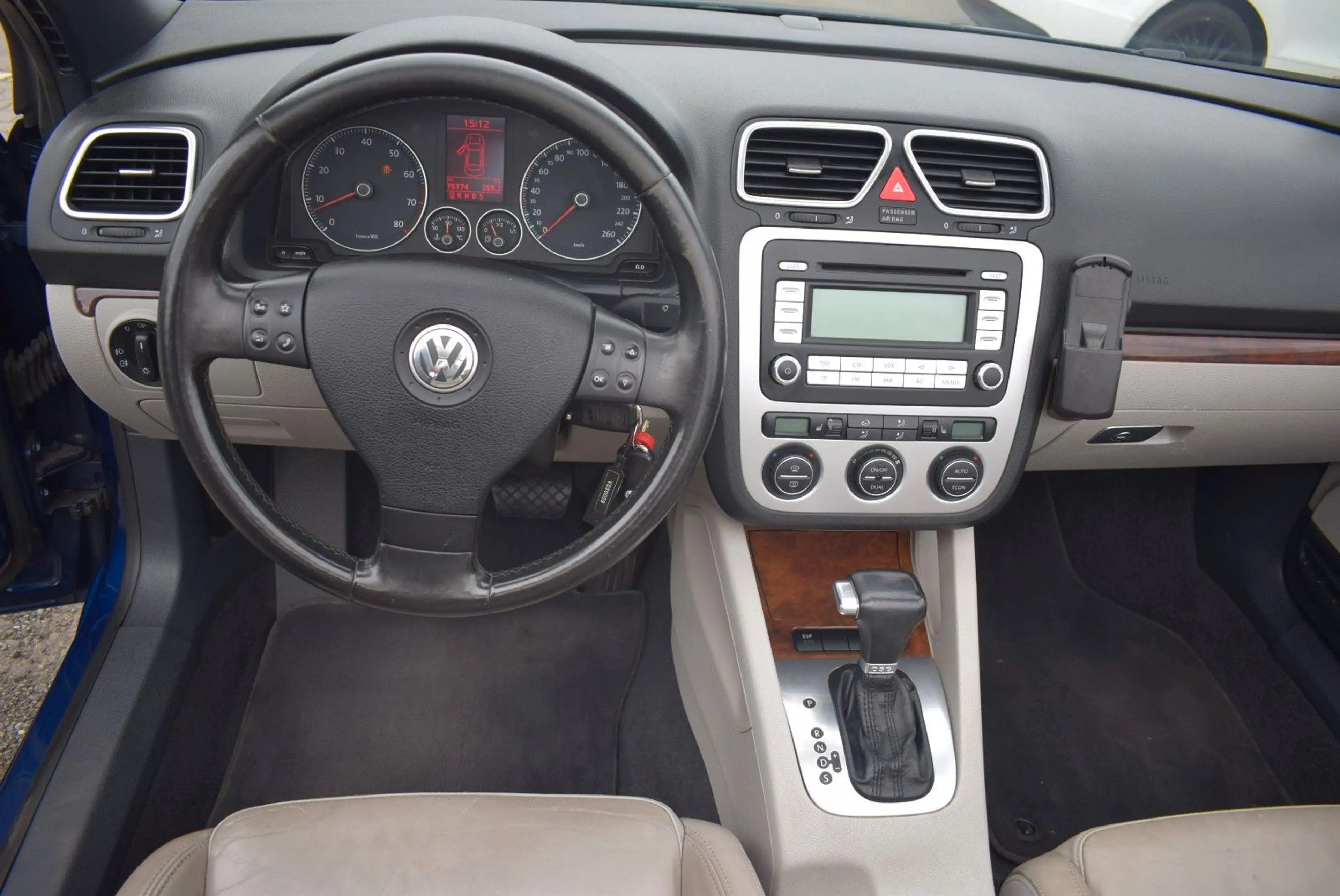 Volkswagen Eos 3.2 V6 — photo 15