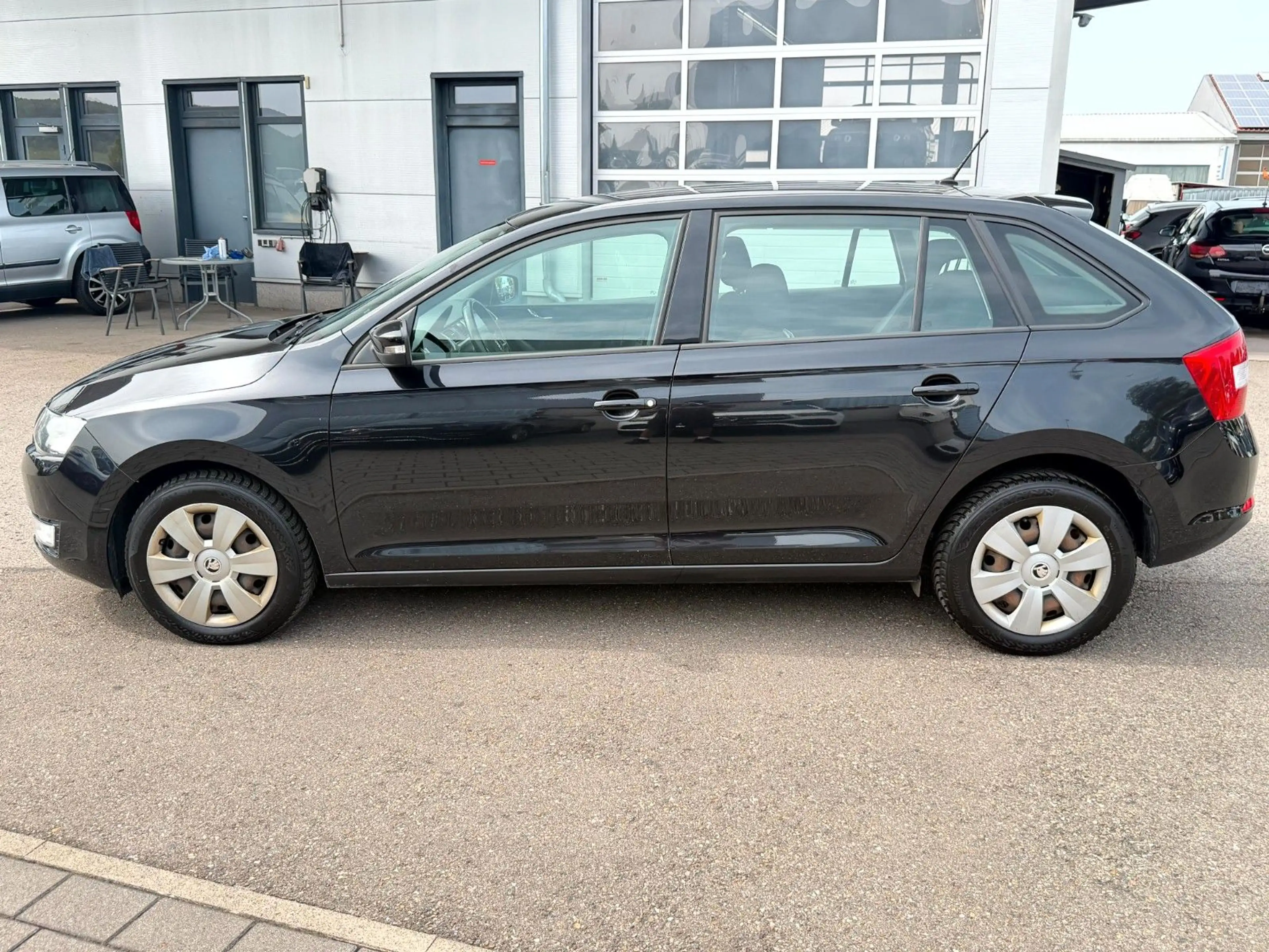 Skoda Rapid/Spaceback 1.4 TDI DSG Ambition Spaceback — photo 8