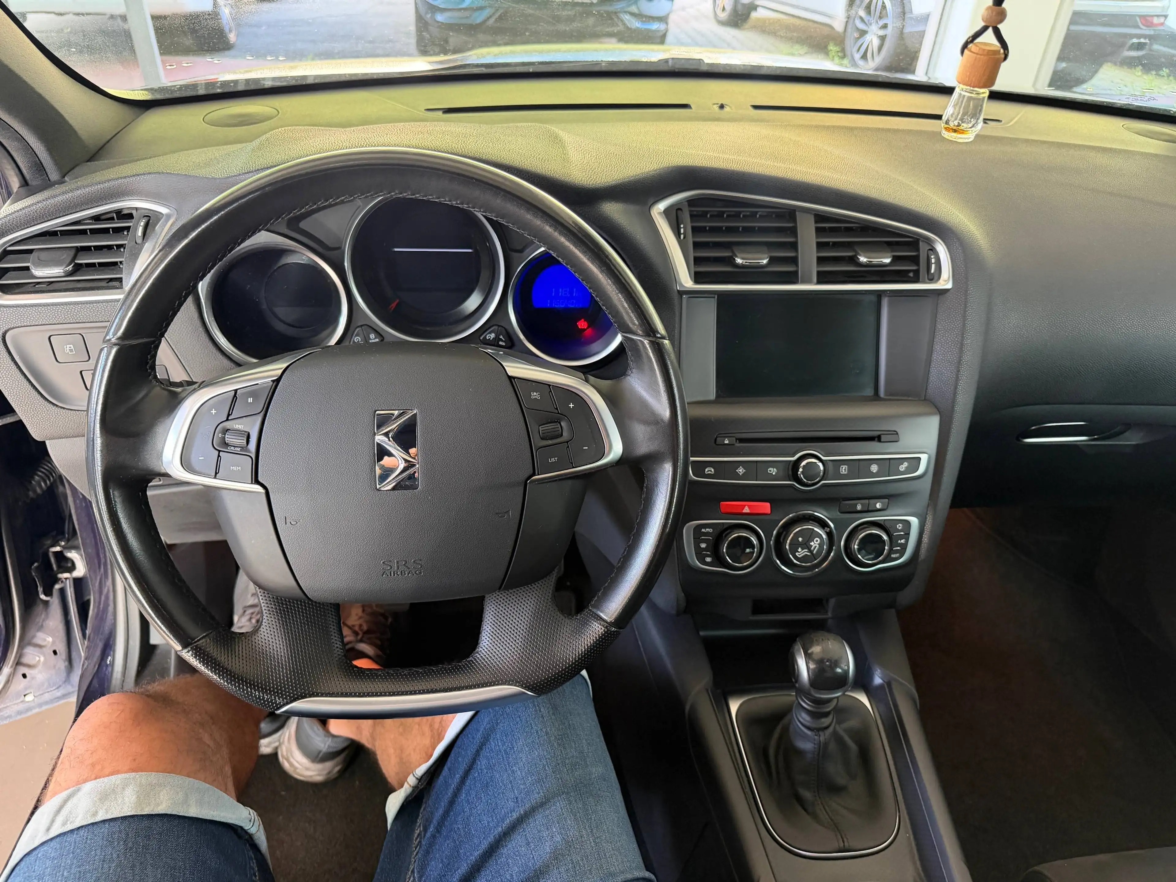 DS Automobiles DS 4 Basis — photo 9