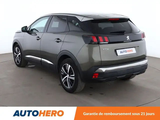 Peugeot 3008 view 4