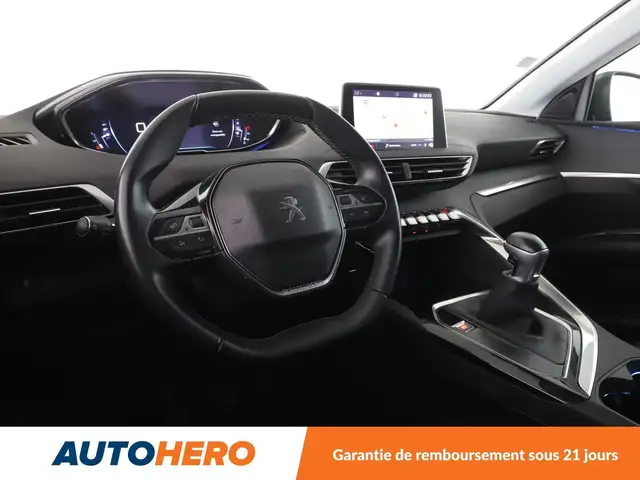 Peugeot 3008 view 11