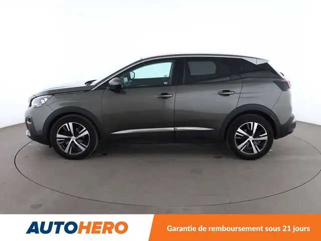 Peugeot 3008 view 3