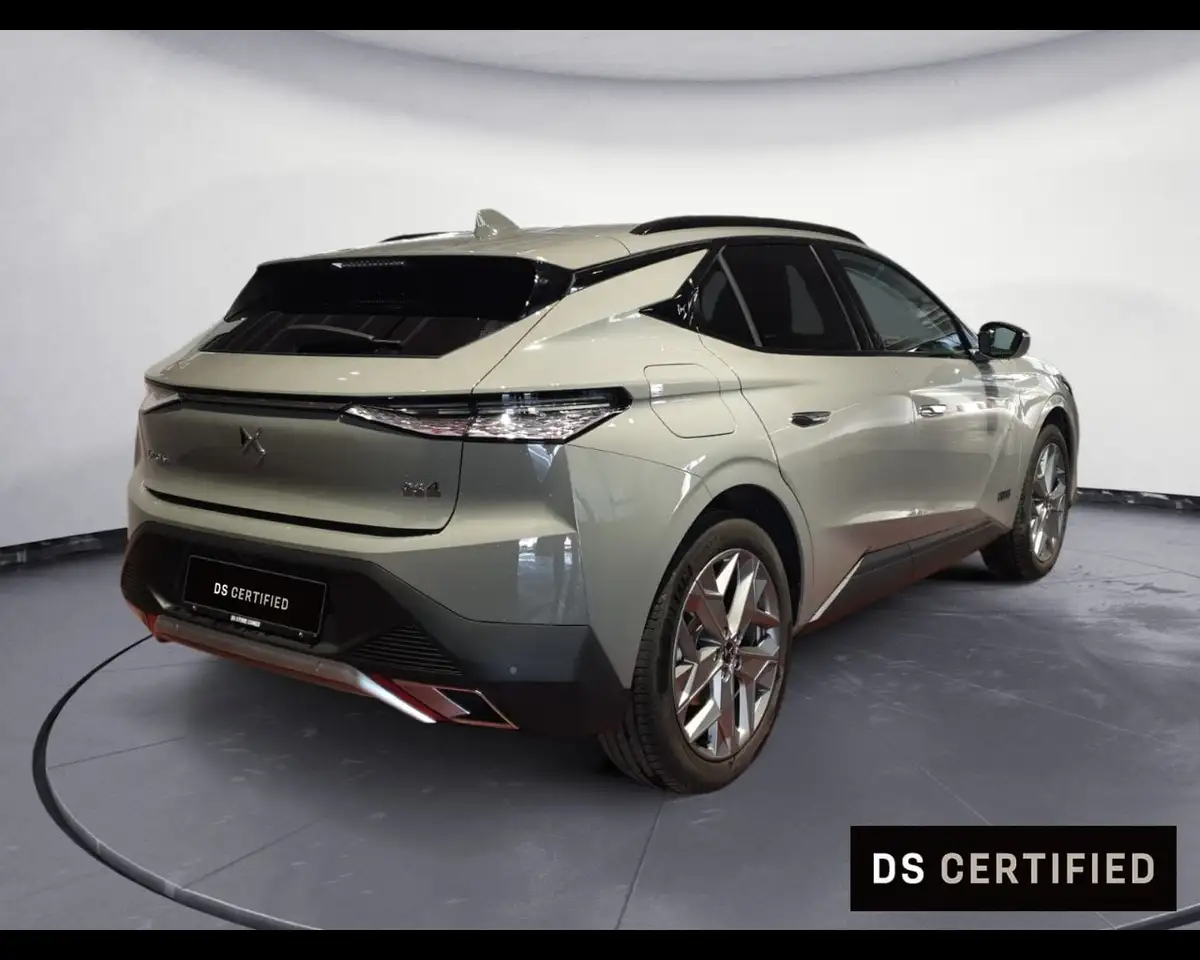 DS Automobiles DS 4 2024