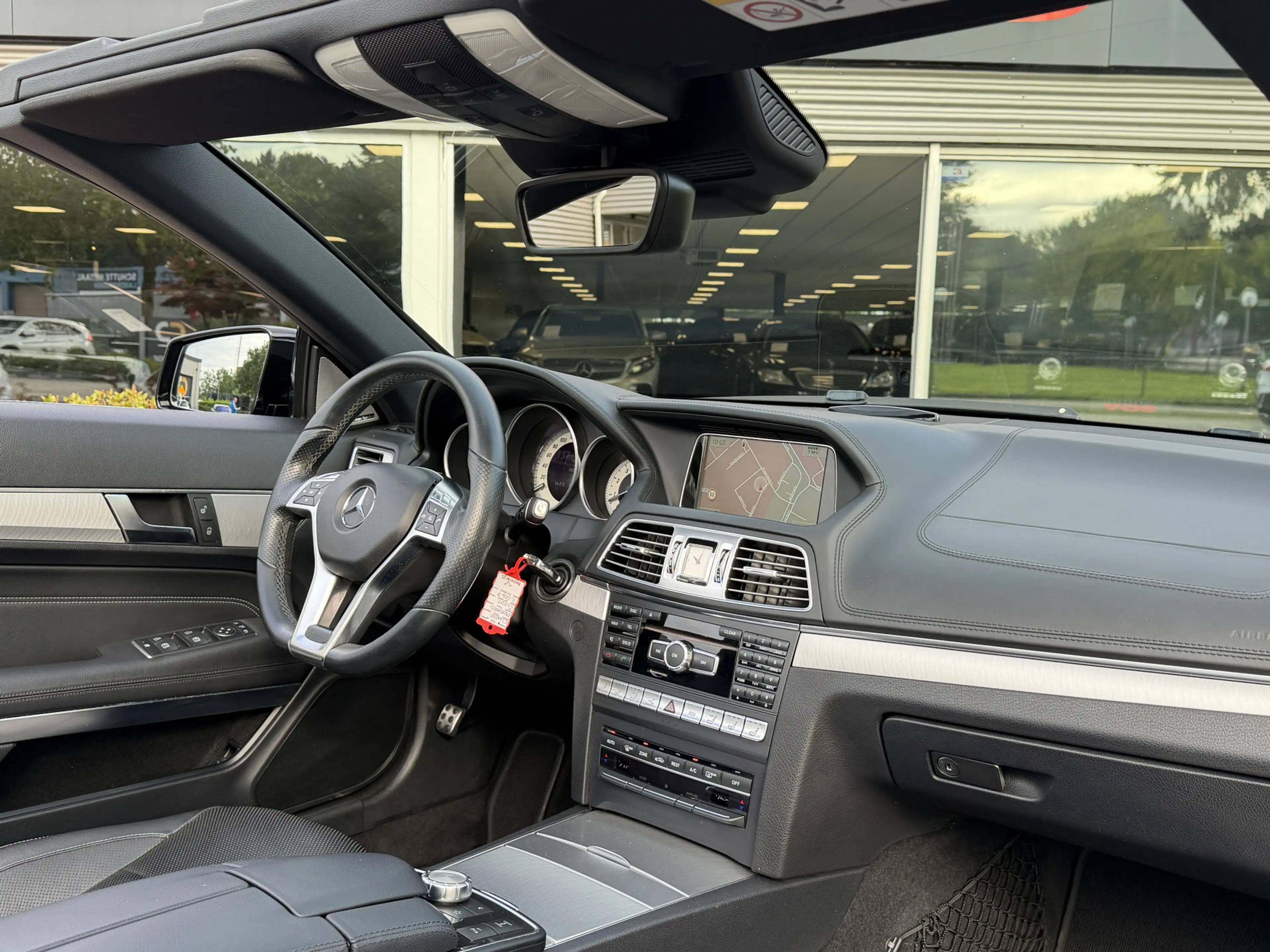 Mercedes-Benz E 350 Cabrio AMG-line V6 | H&K | 360 Camera | Stoelventi — photo 8