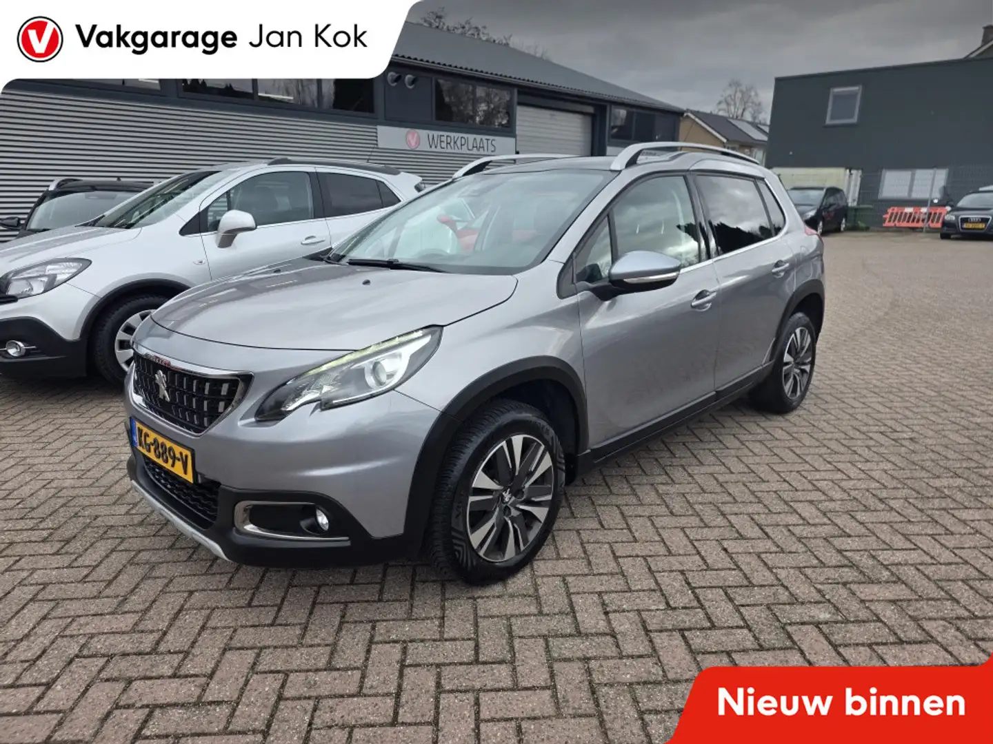 Peugeot 2008 1.2 PureTech Allure, binnenkort verwacht. Grau - 1