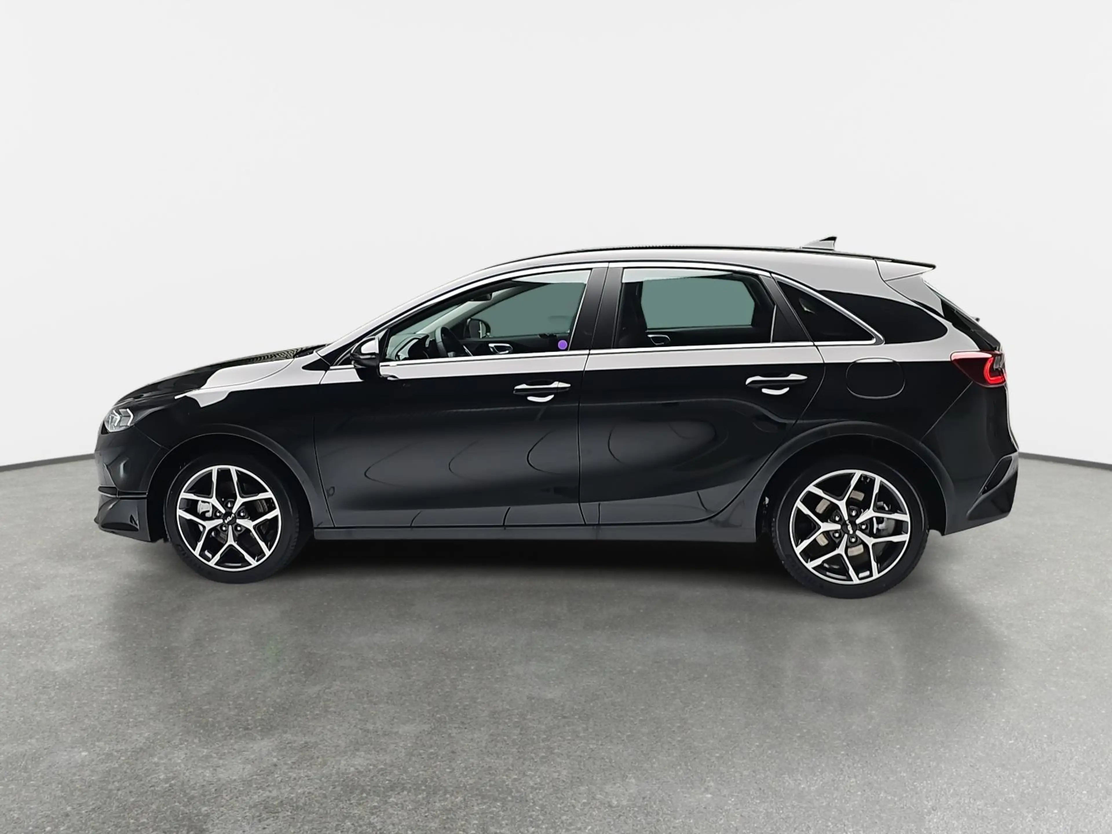 Kia Ceed / cee'd CEED 1.5 T-GDI DCT7 SPIRIT TECHNOLOGIE LEDER — photo 6