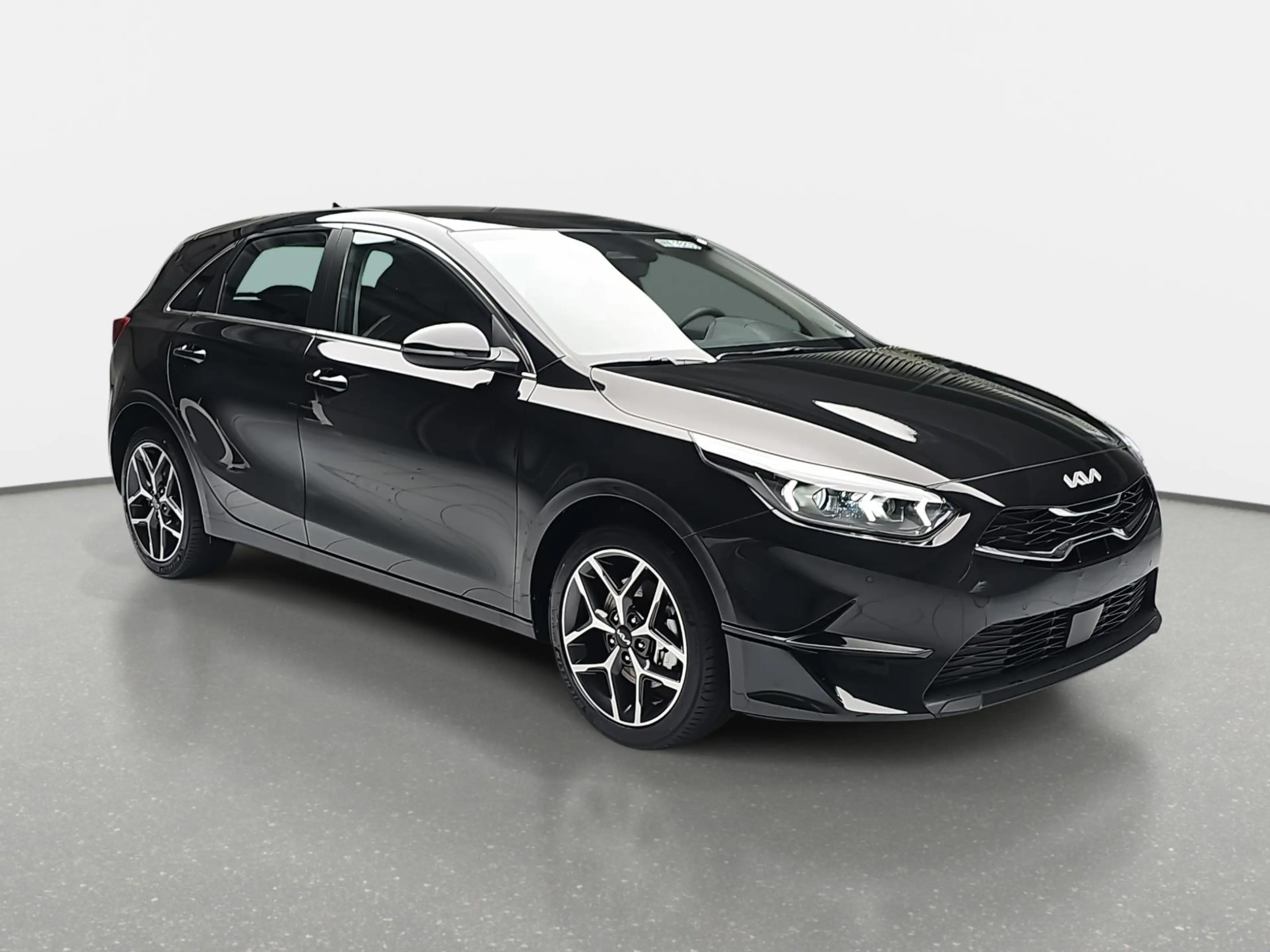 Kia Ceed / cee'd CEED 1.5 T-GDI DCT7 SPIRIT TECHNOLOGIE LEDER — photo 3